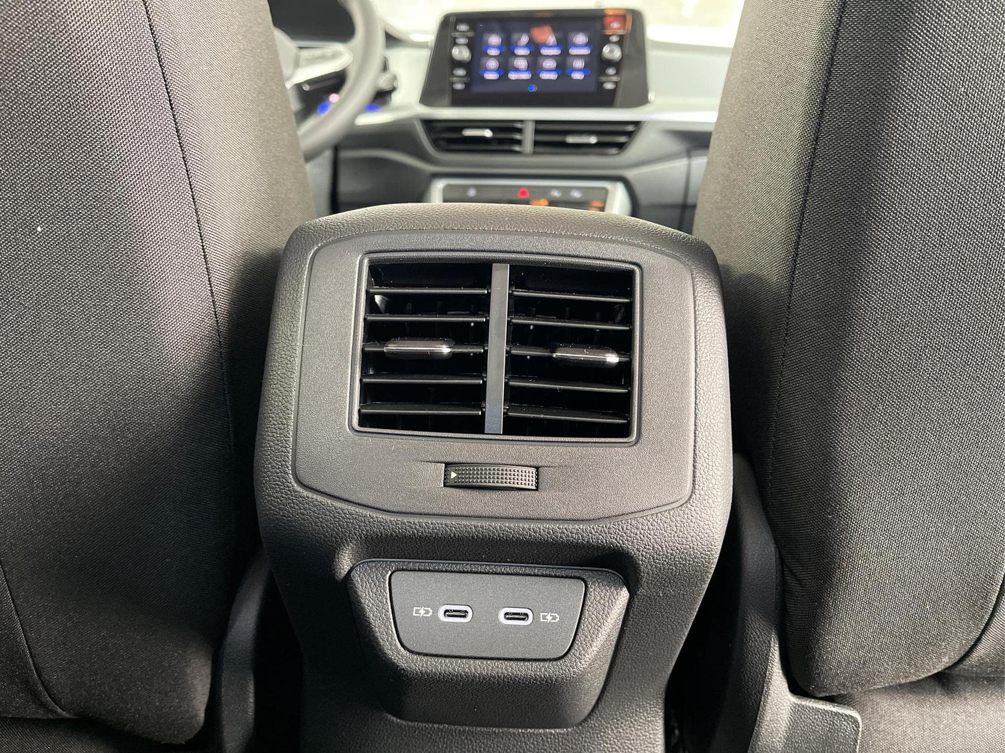 VW T-Roc LIFE (2026) - Foto 16