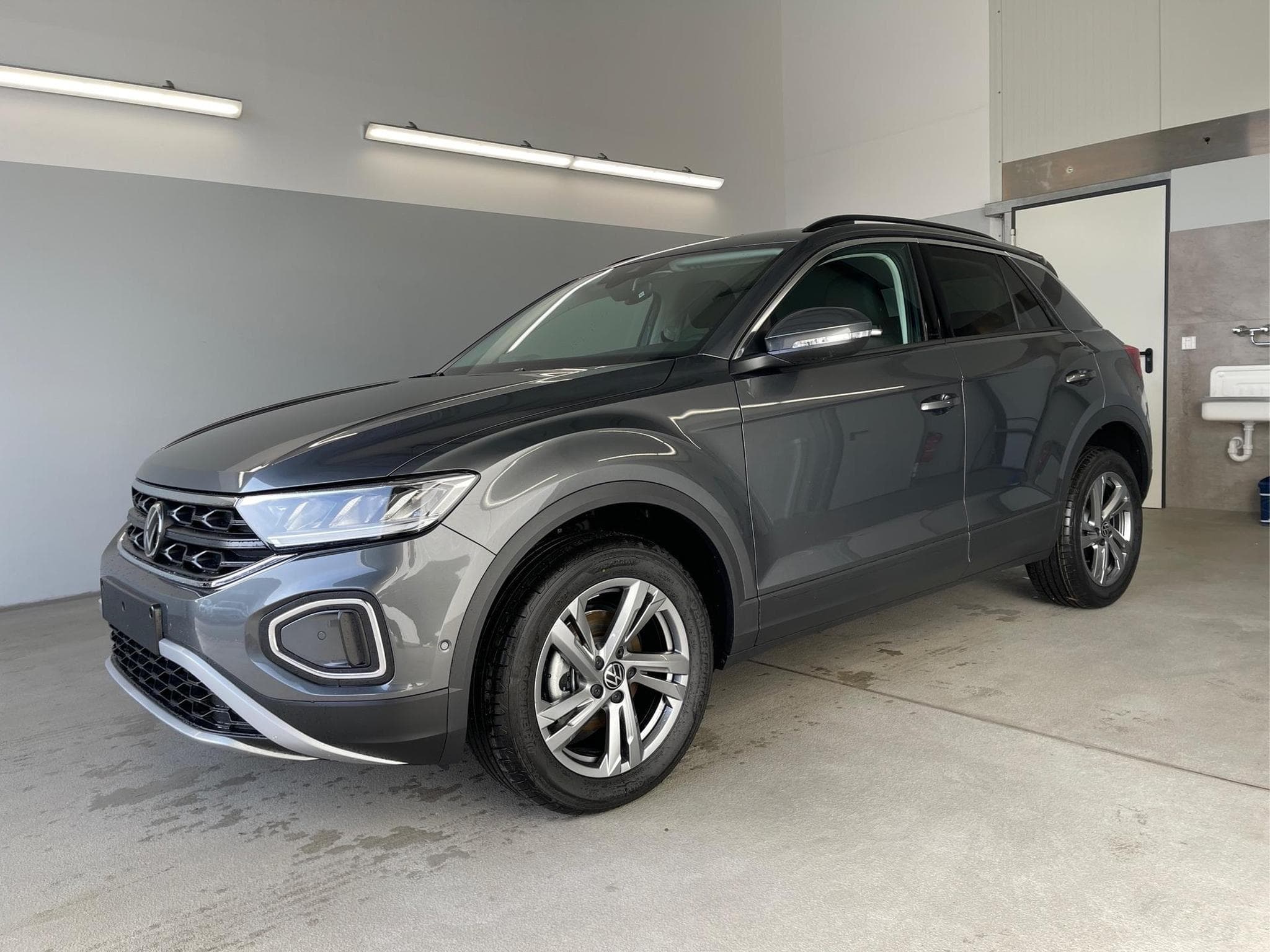 VW T-Roc LIFE (2026) - Foto 1