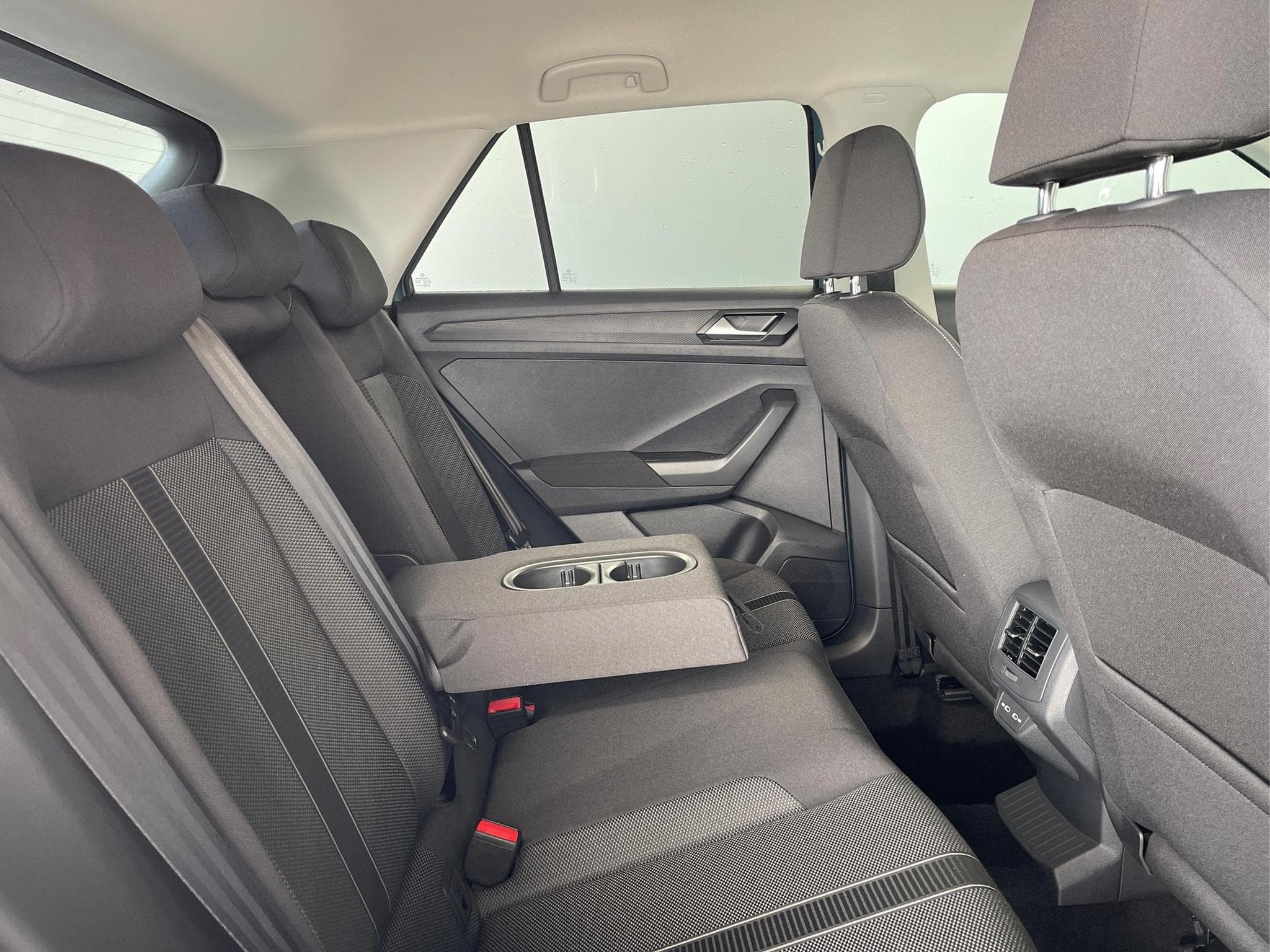 VW T-Roc LIFE (2026) - Foto 15