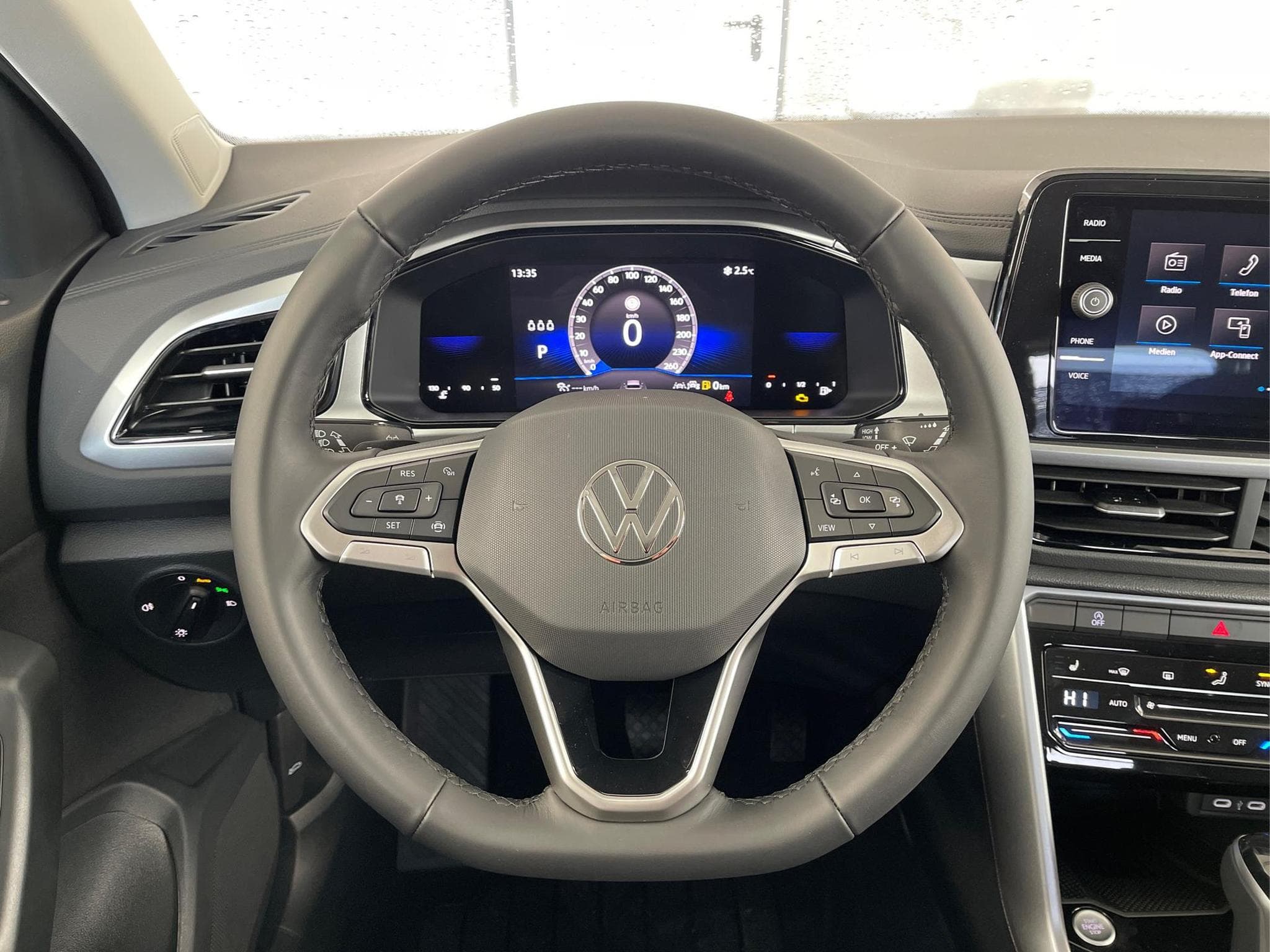 VW T-Roc LIFE (2026) - Foto 8