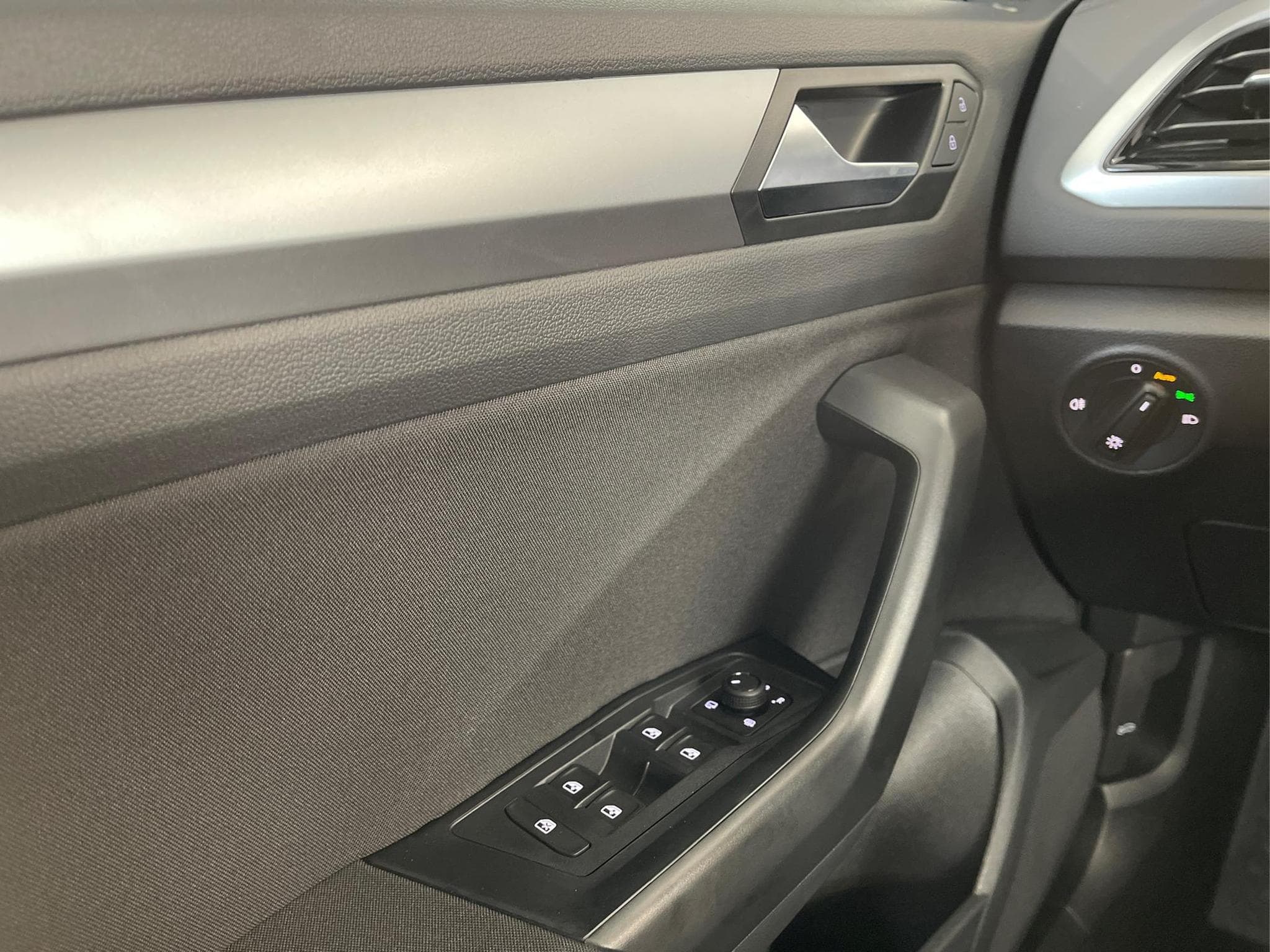 VW T-Roc LIFE (2026) - Foto 9