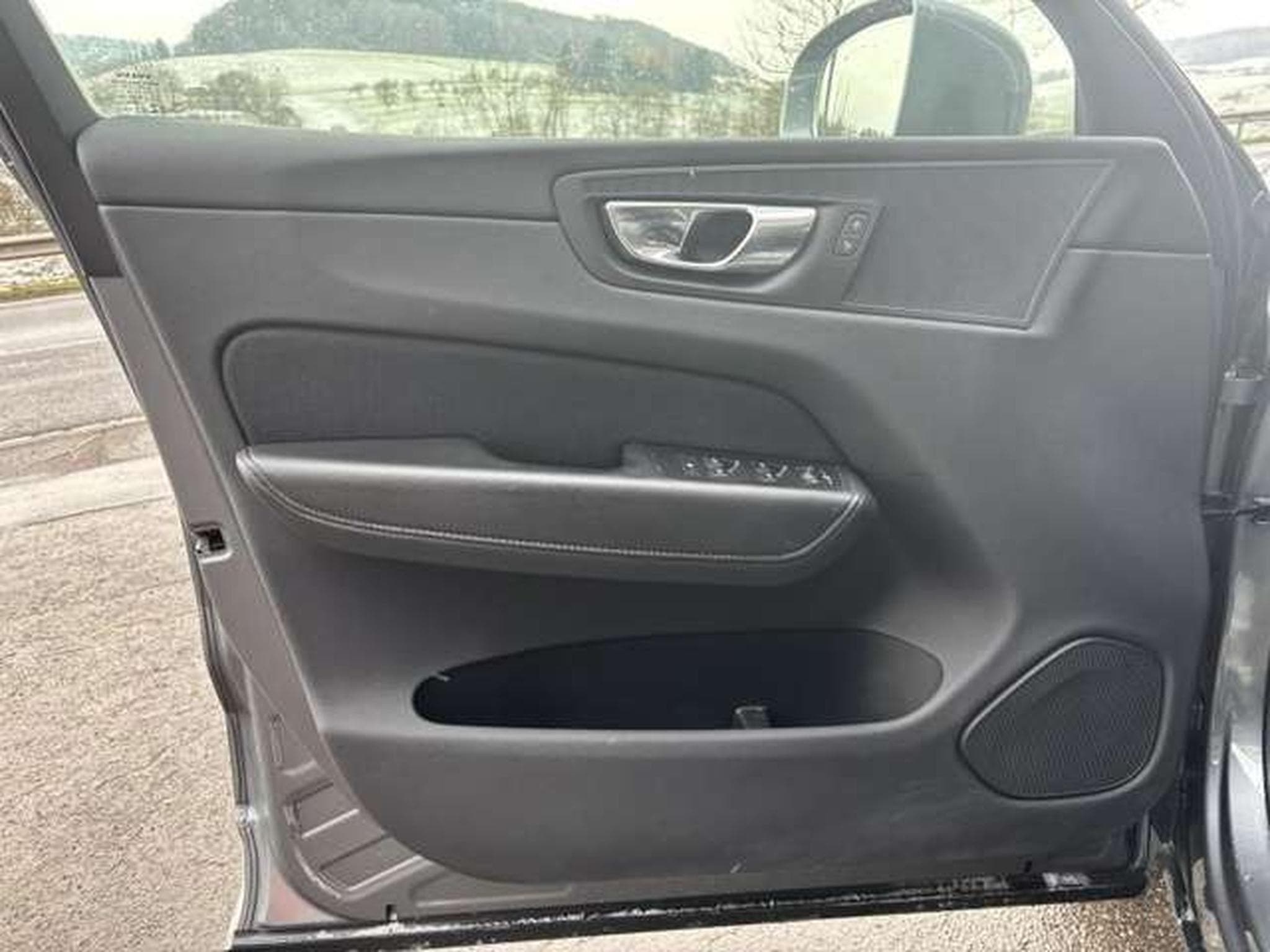 Volvo XC60 Hybrid/Diesel - JUSQU'A 48 MOIS DE GARANTIE (2021) - Photo 8