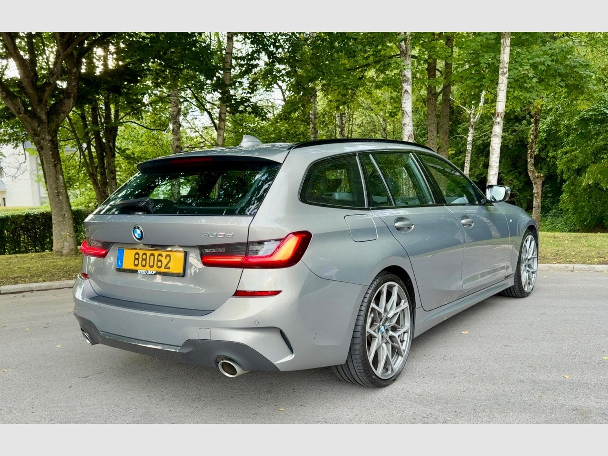 BMW 330 d xDrive M (2020) - Photo 2