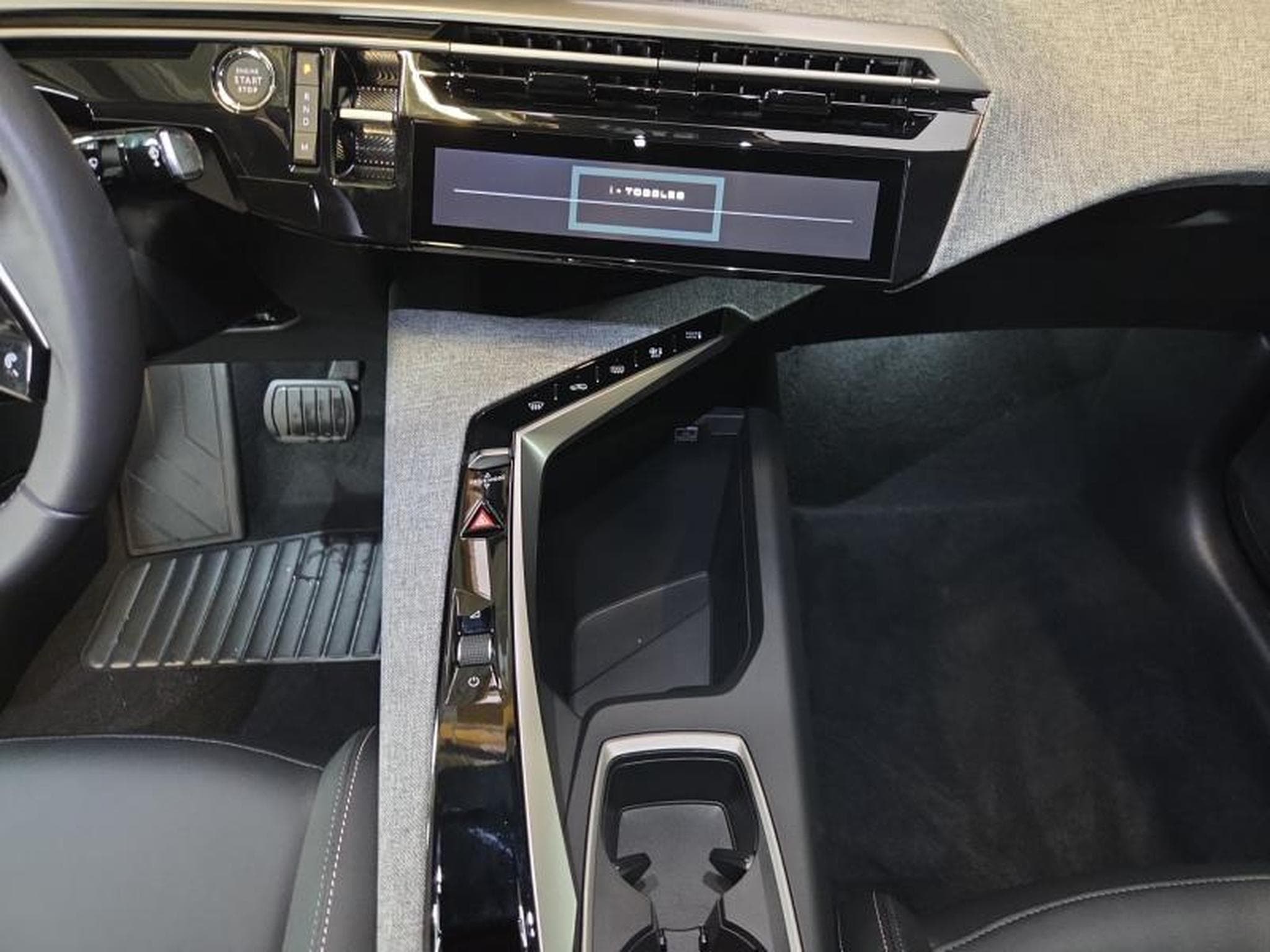 Peugeot 3008 145 e-DCS6 Allure / Hybride (2025) - Foto 13