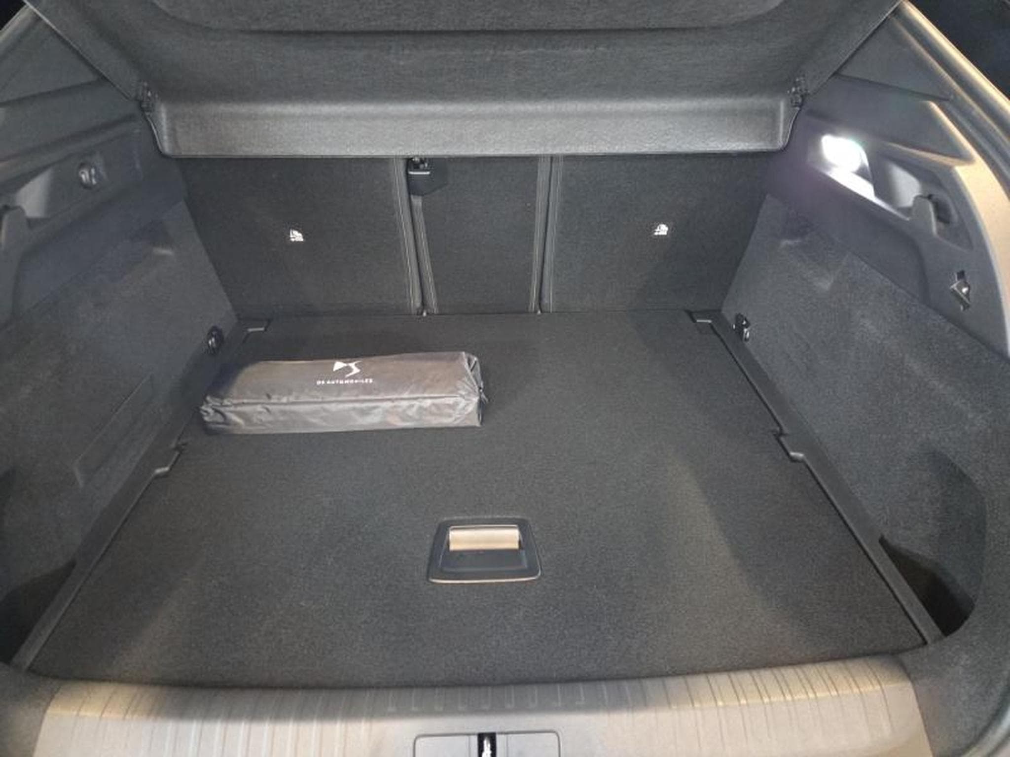 Peugeot 3008 145 e-DCS6 Allure / Hybride (2025) - Foto 18