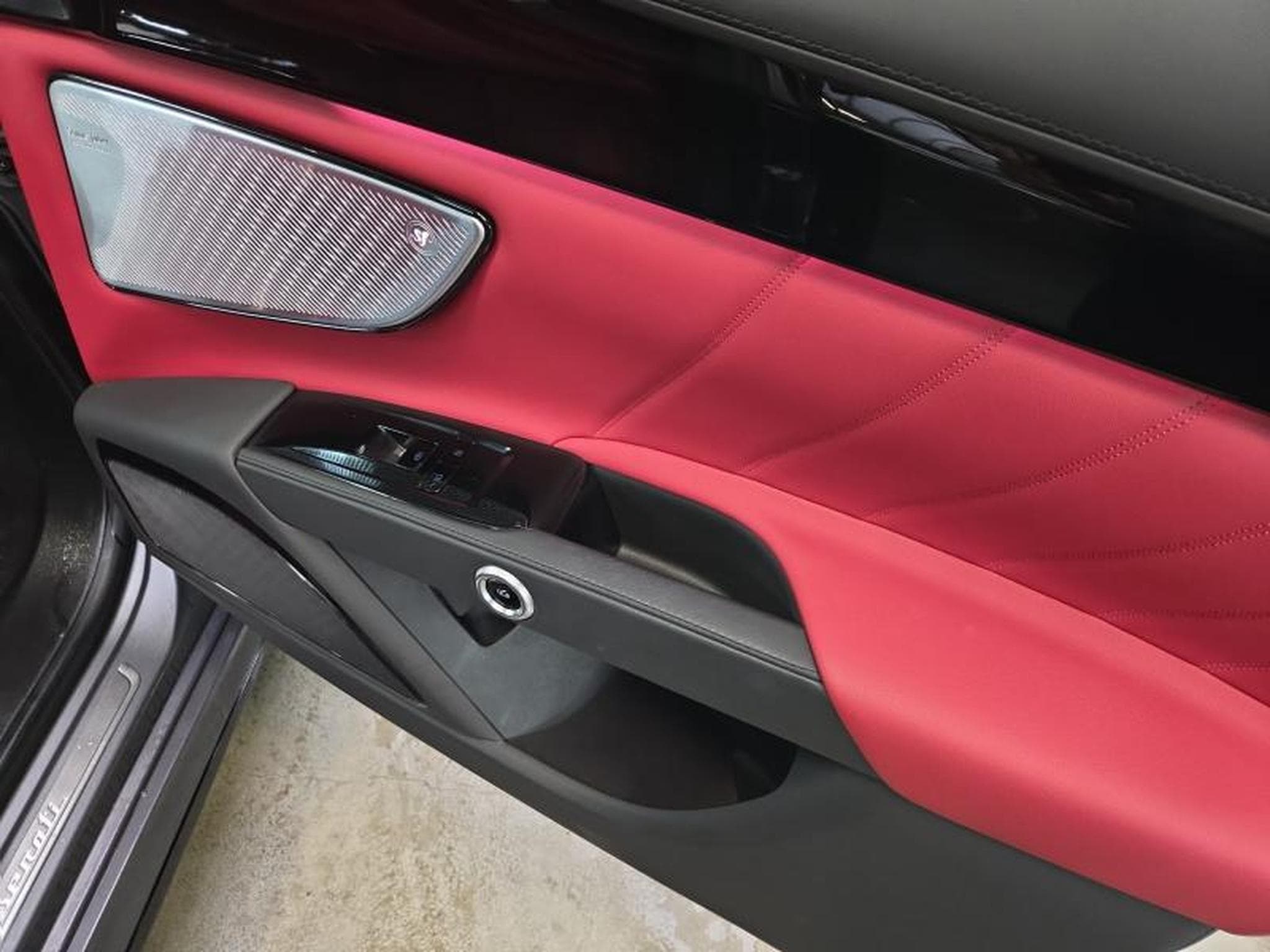 Maserati Grecale Modena / Essence (2023) - Photo 20