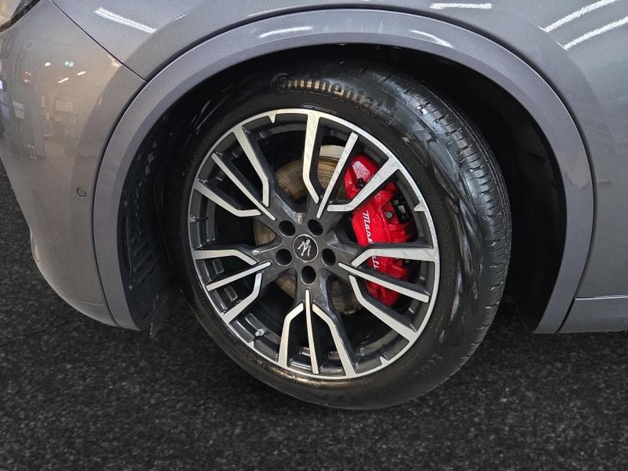 Maserati Grecale Modena / Essence (2023) - Photo 9