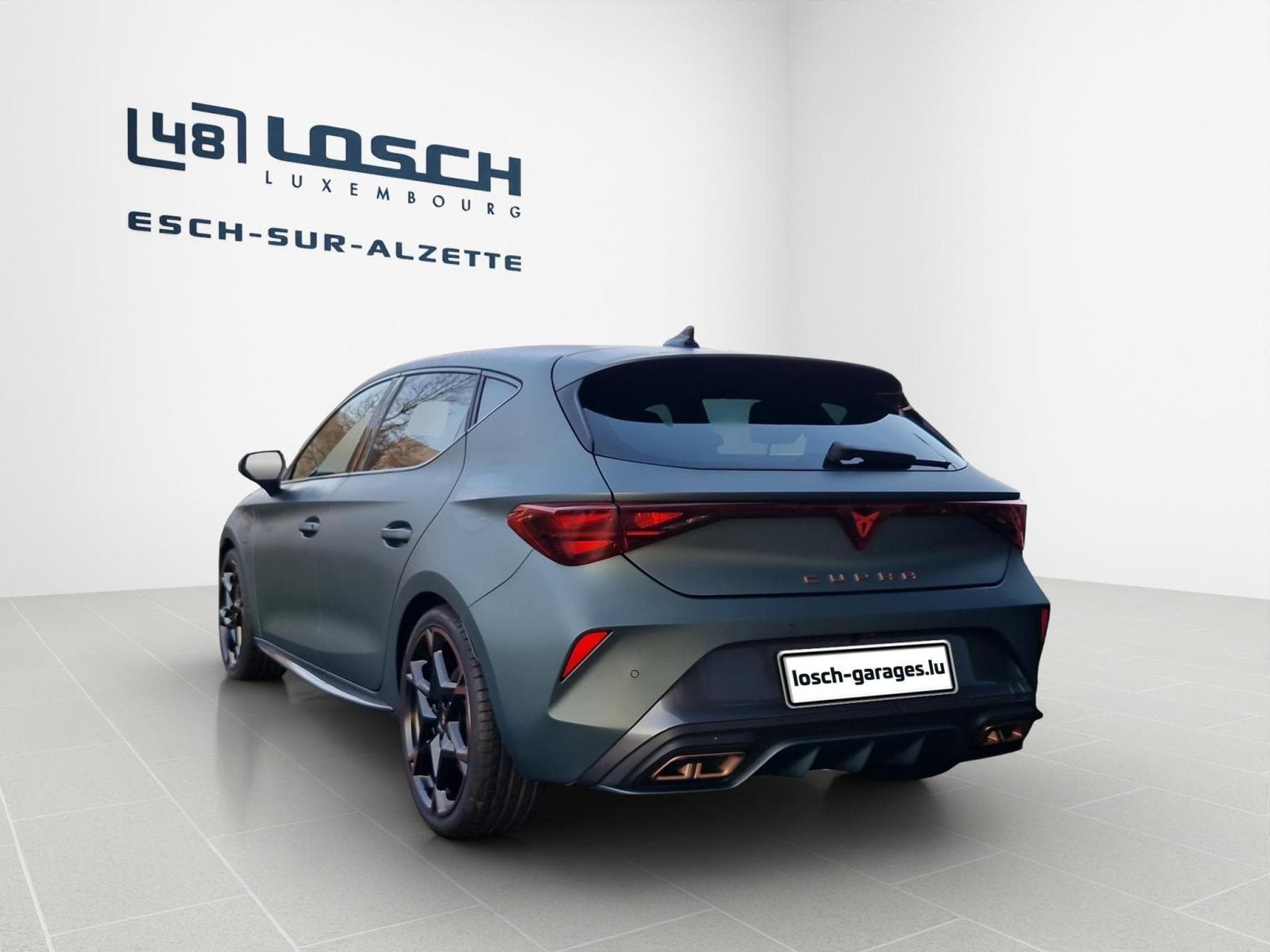 Cupra Leon VZ e-Hybrid (2025) - Photo 6