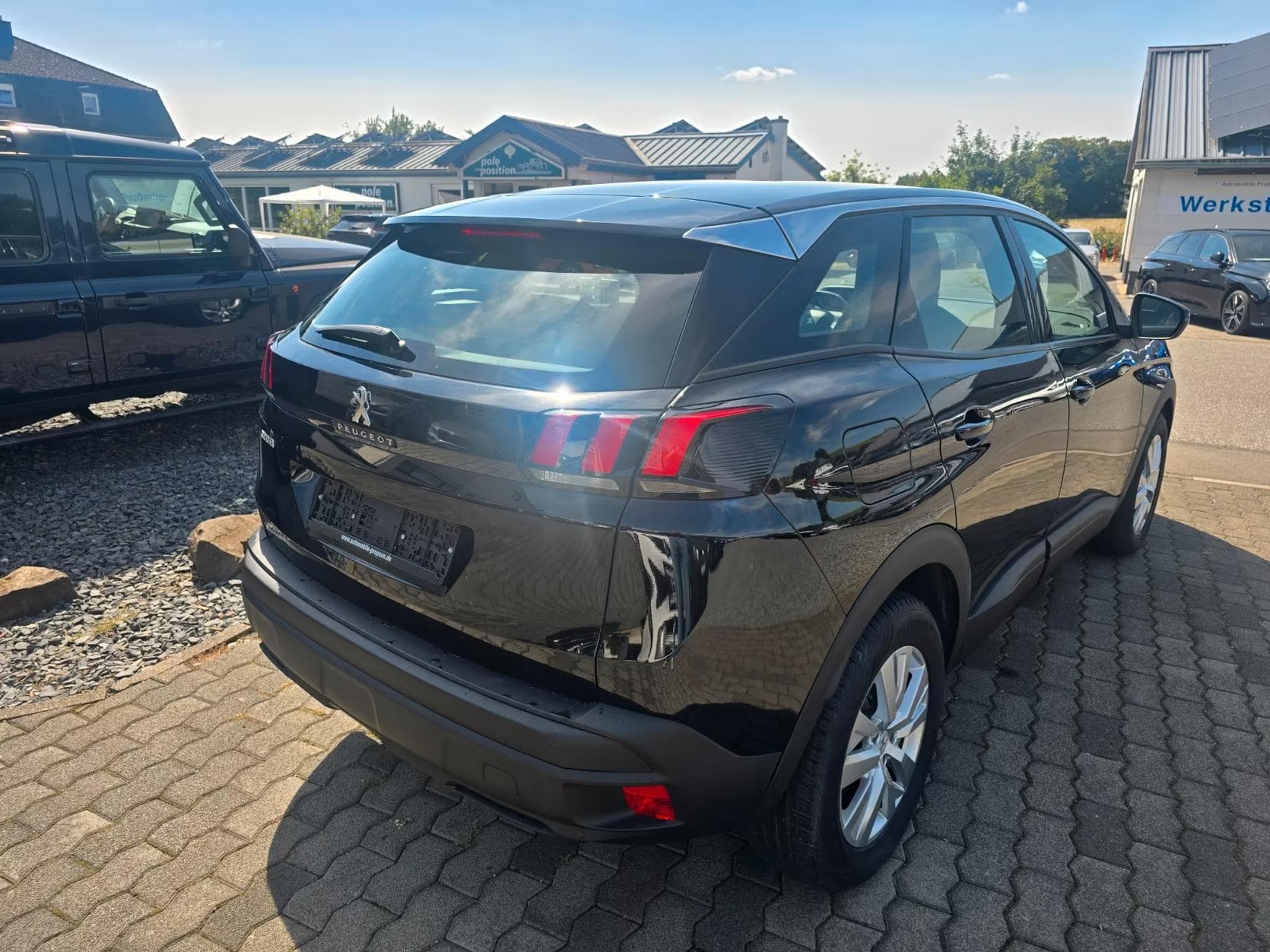 Peugeot 3008 Active Pack SHZ PDC RFK LED (2022) - Photo 2