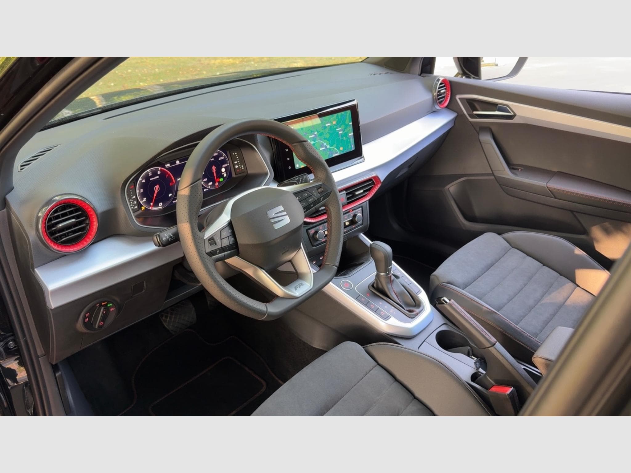 Seat Arona 1.5 Tsi FR DSG (2024) - Foto 7