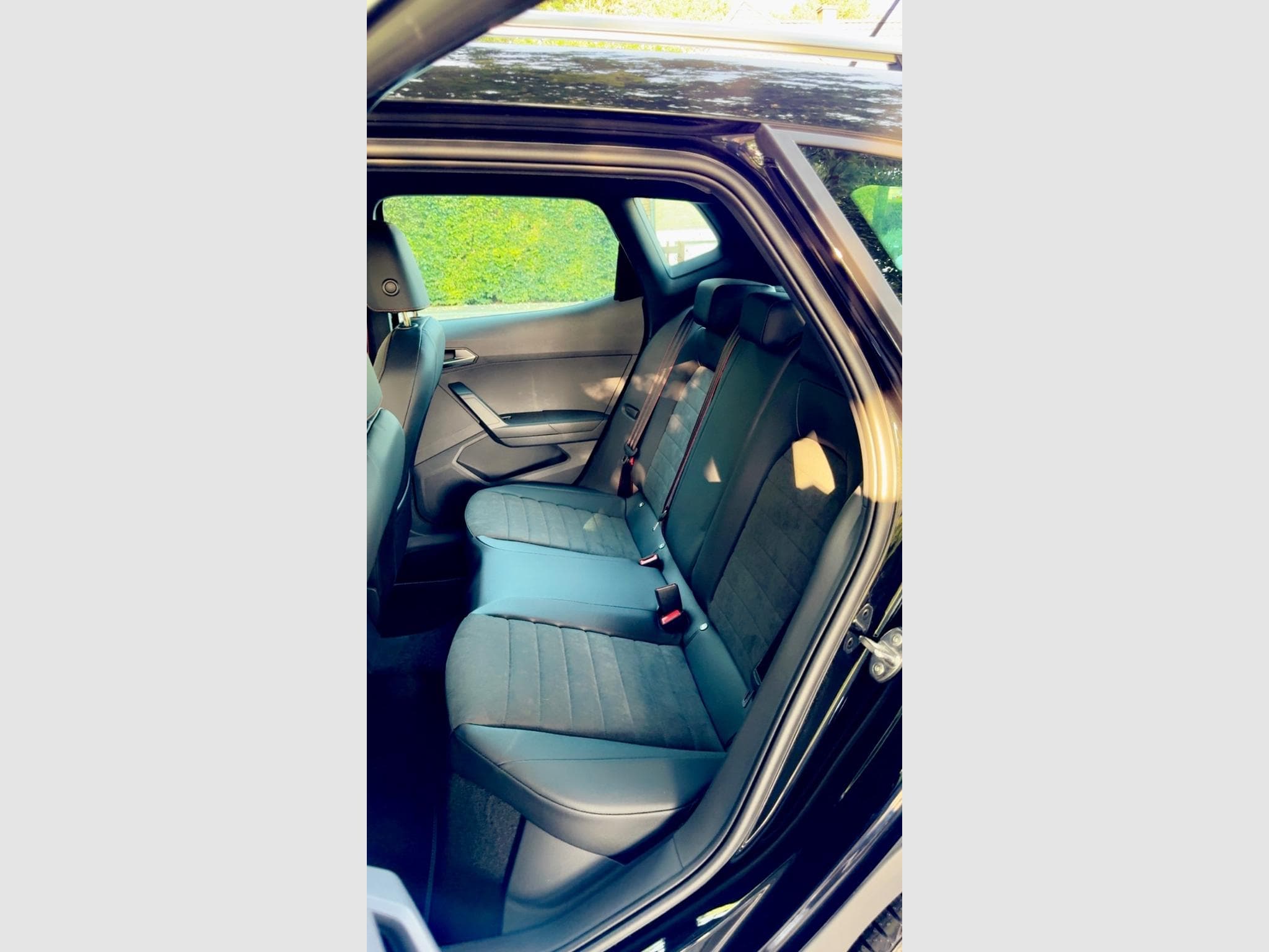 Seat Arona 1.5 Tsi FR DSG (2024) - Foto 9