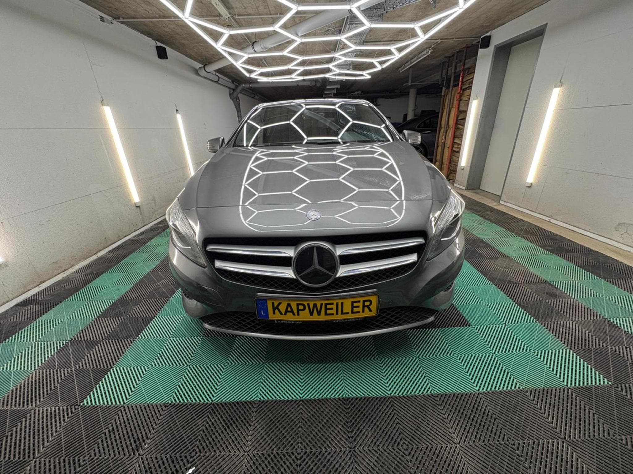 Mercedes A 180 CDI d blue Urban  1,5 Ltr. - 80 kW CDI Xenon Sièges Sport (2014) - Foto 1