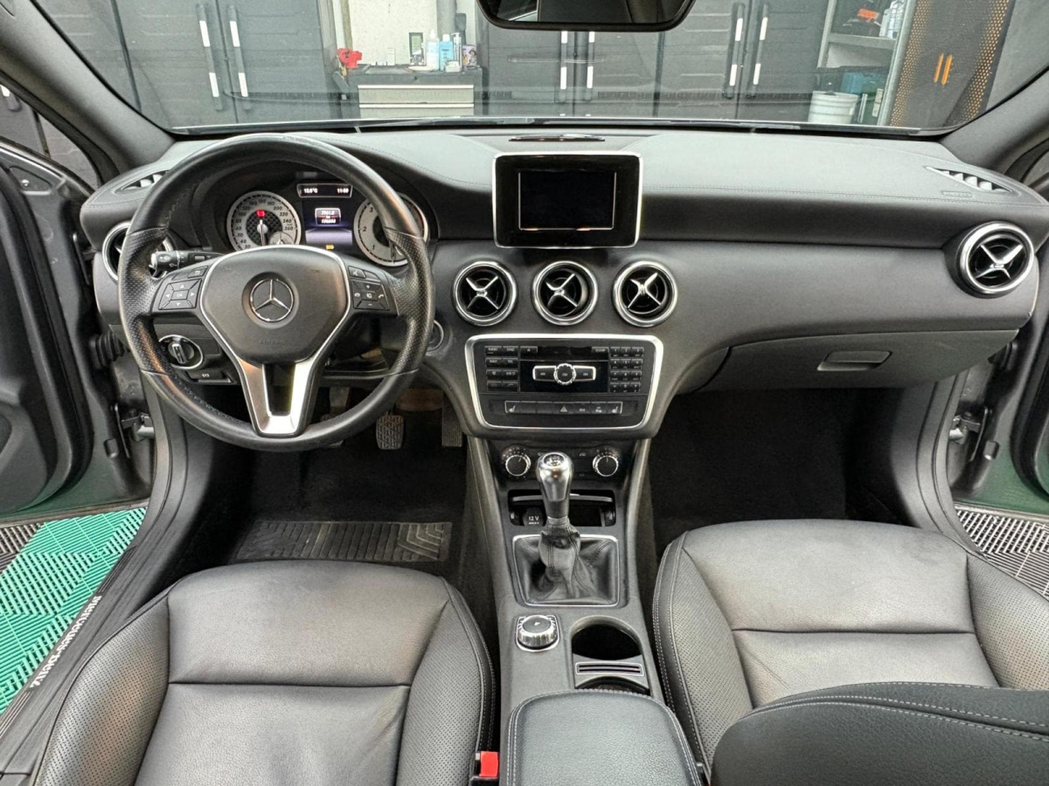 Mercedes A 180 CDI d blue Urban  1,5 Ltr. - 80 kW CDI Xenon Sièges Sport (2014) - Foto 12