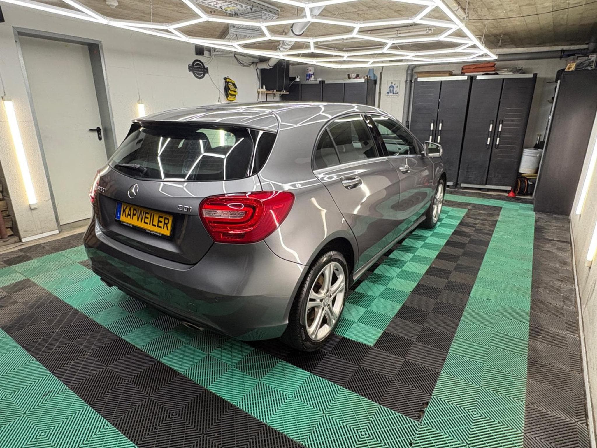 Mercedes A 180 CDI d blue Urban  1,5 Ltr. - 80 kW CDI Xenon Sièges Sport (2014) - Foto 3