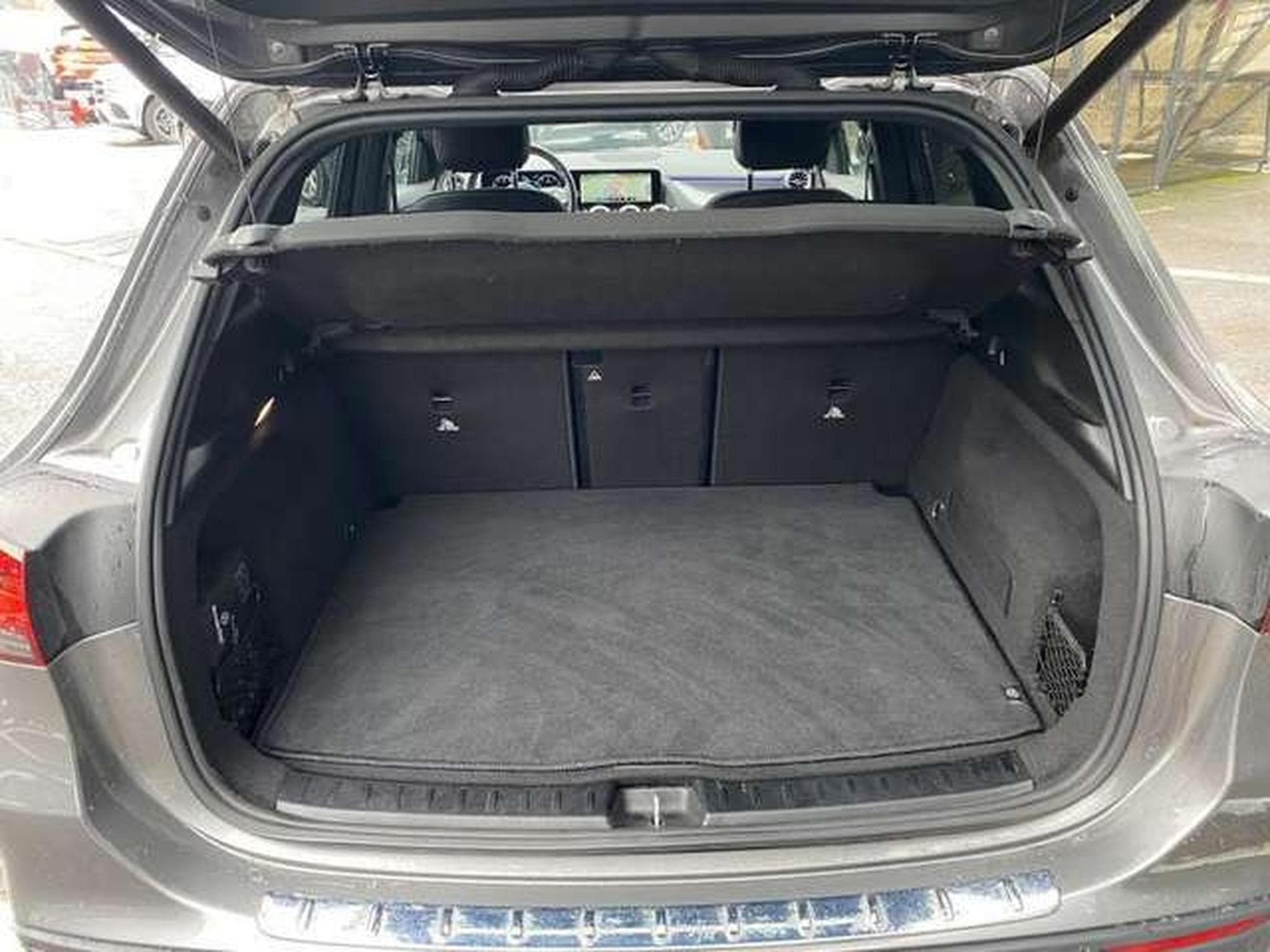 Mercedes GLA 200 AMG Line - JUSQU'A 48 MOIS DE GARANTIE (2021) - Photo 18