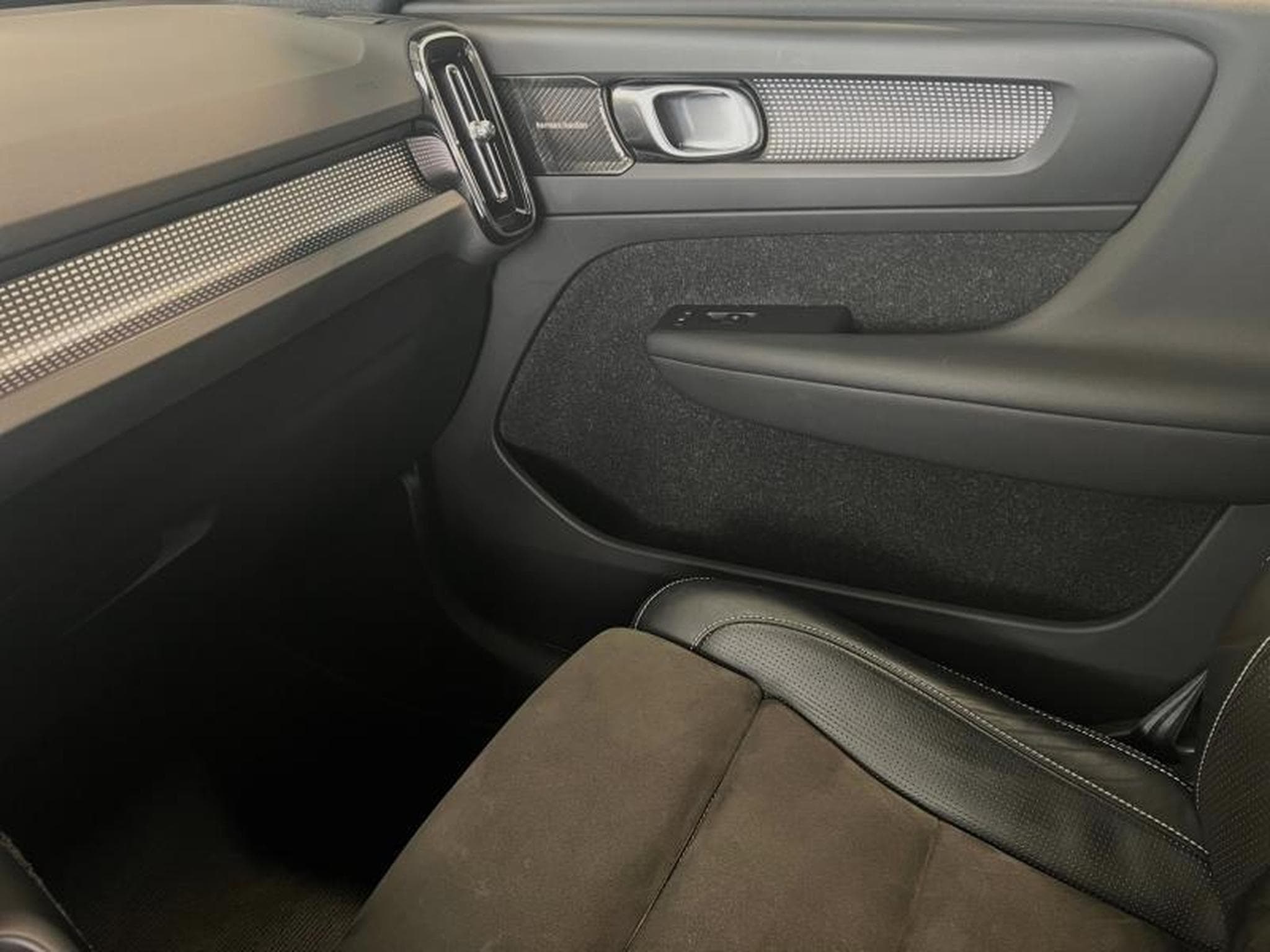 Volvo XC40 R-Design (2018) - Foto 13