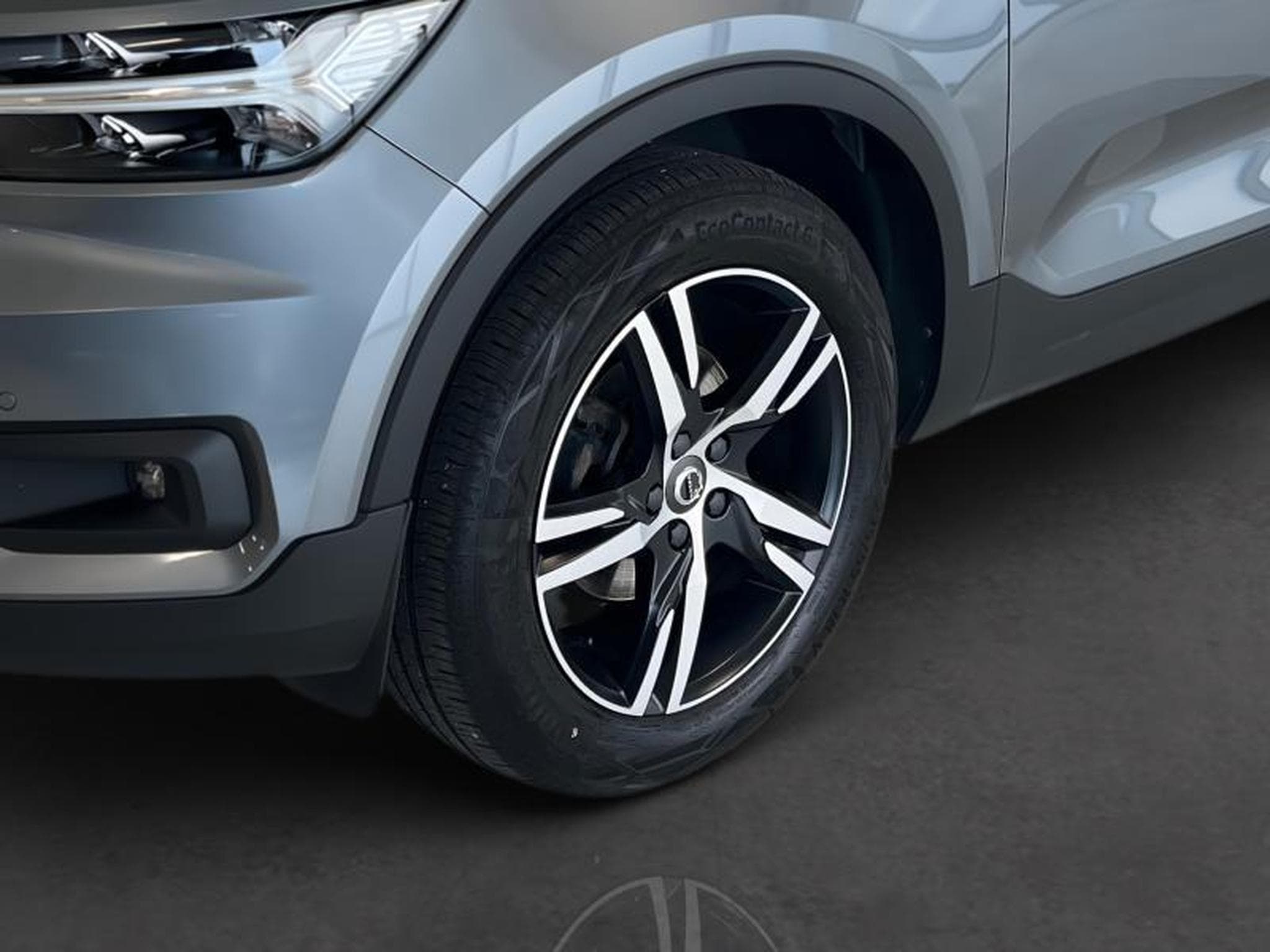 Volvo XC40 R-Design (2018) - Foto 4