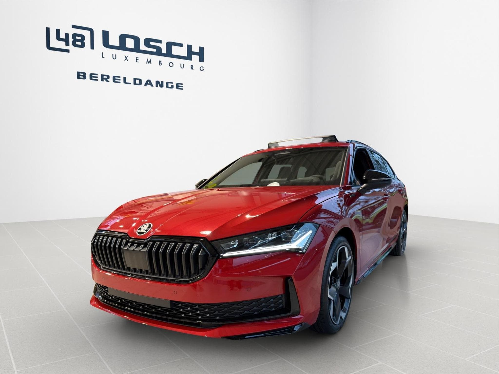 Skoda Superb Sportline (2025) - Photo 2