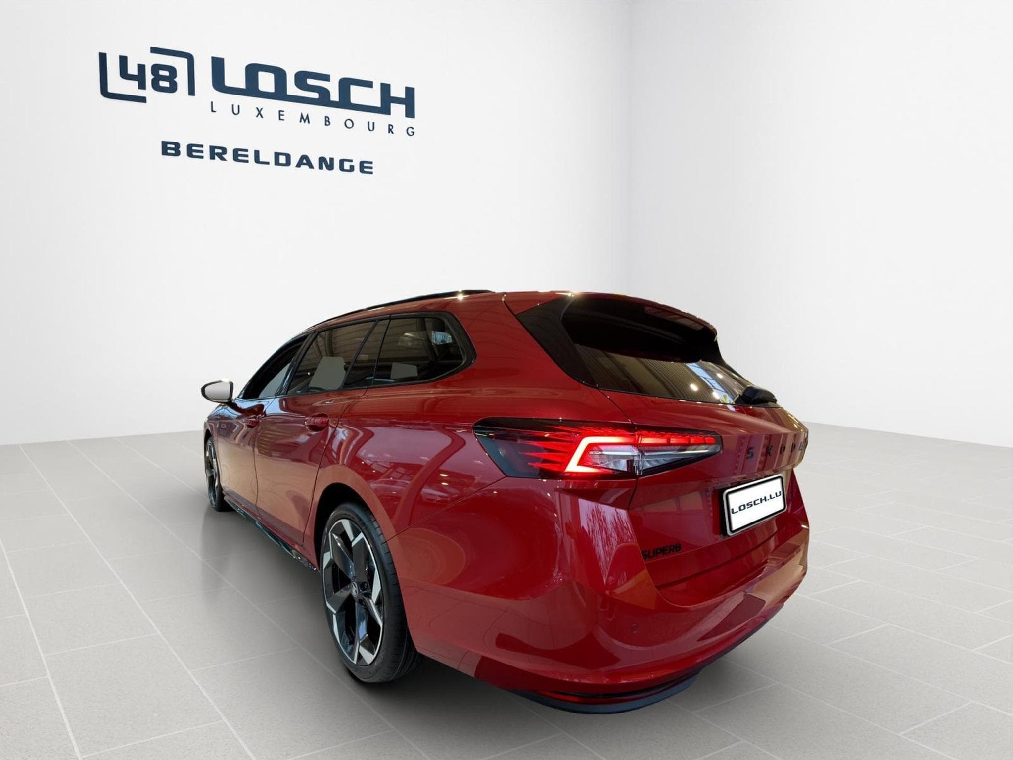 Skoda Superb Sportline (2025) - Photo 5