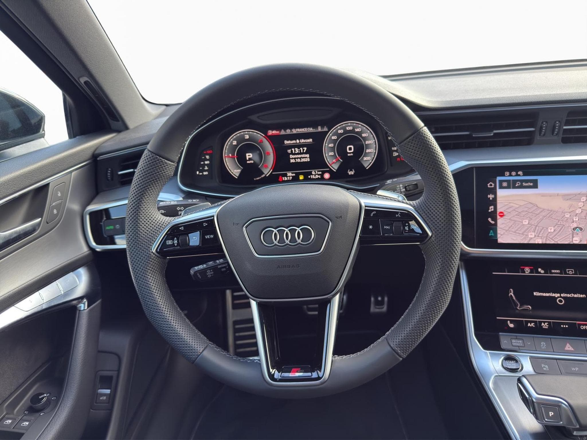 Audi A6 S line Berline (2025) - Photo 10