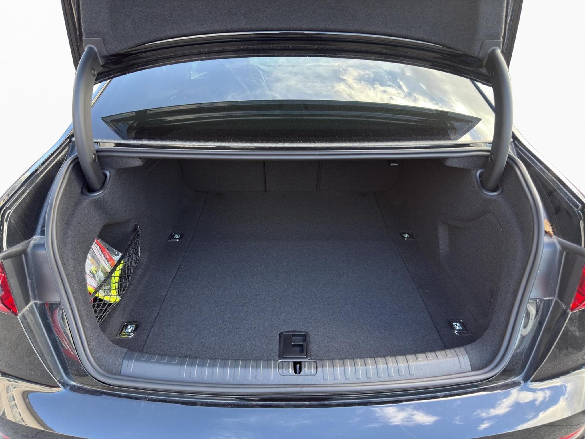 Audi A6 S line Berline (2025) - Photo 17