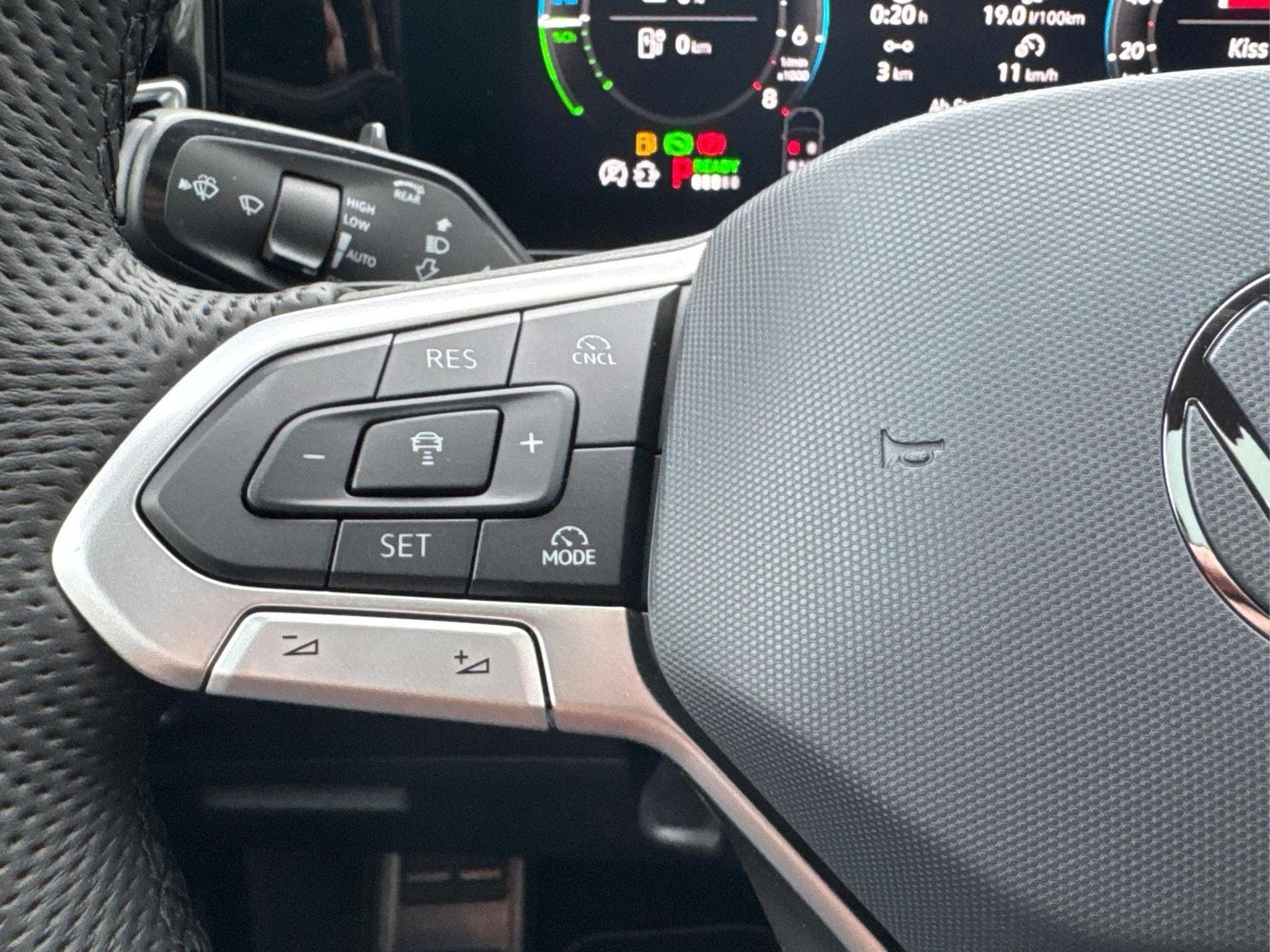 VW Tiguan R-Line People (2026) - Foto 19