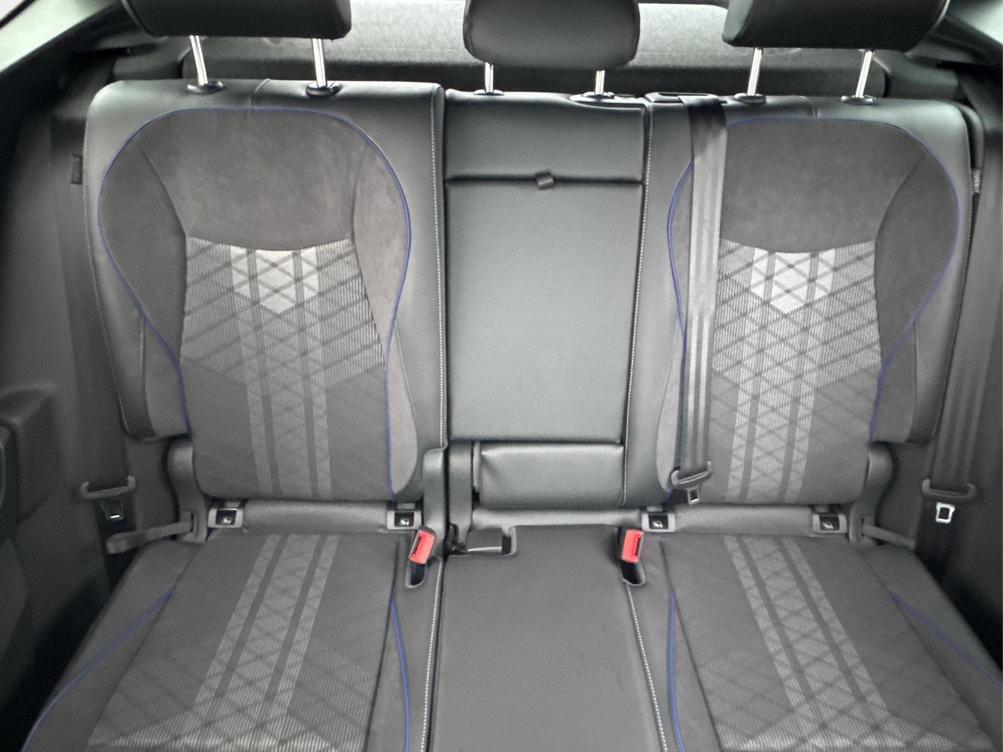 VW Tiguan R-Line People (2026) - Foto 25