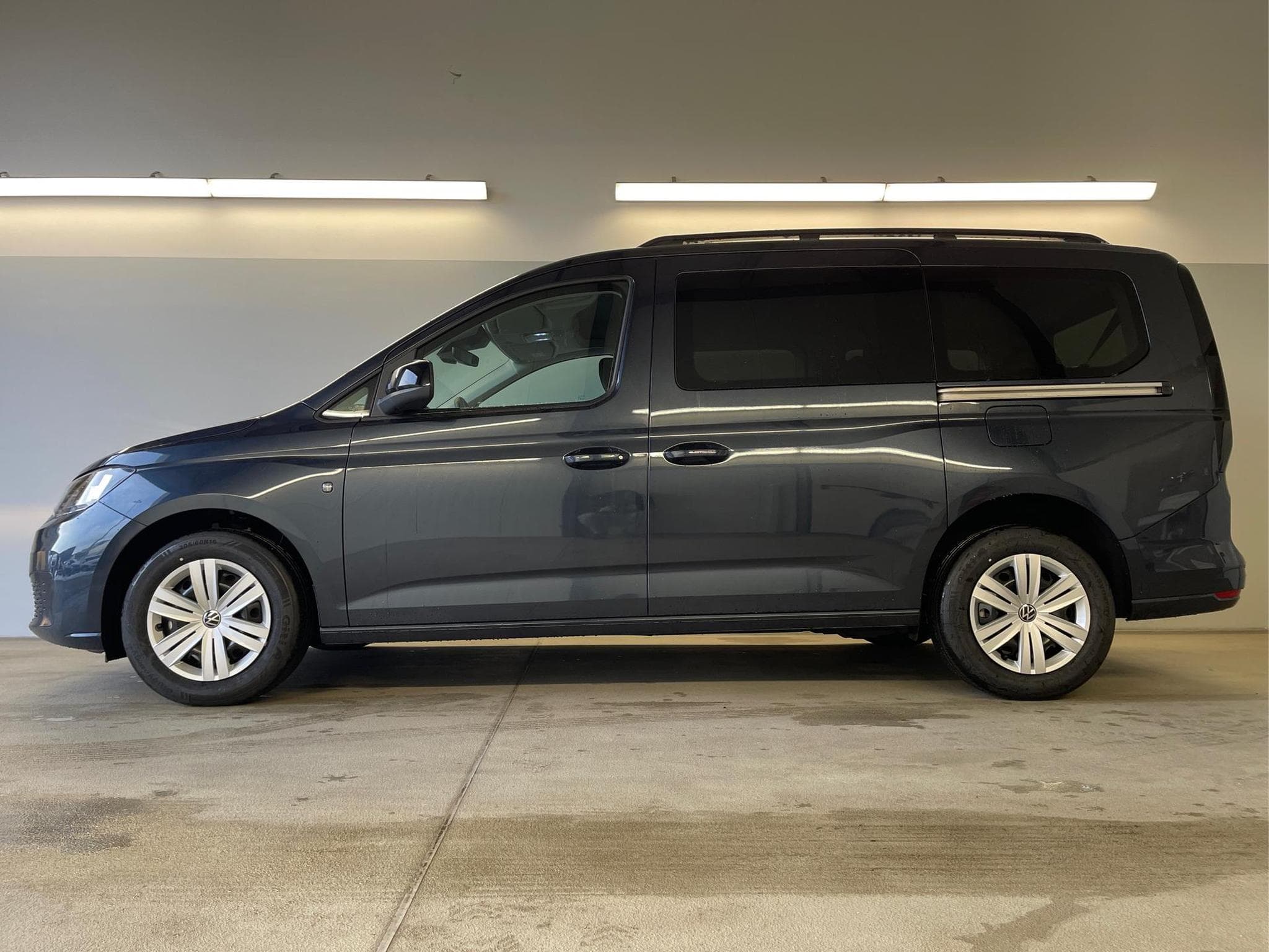 VW Caddy Maxi (2026) - Foto 22