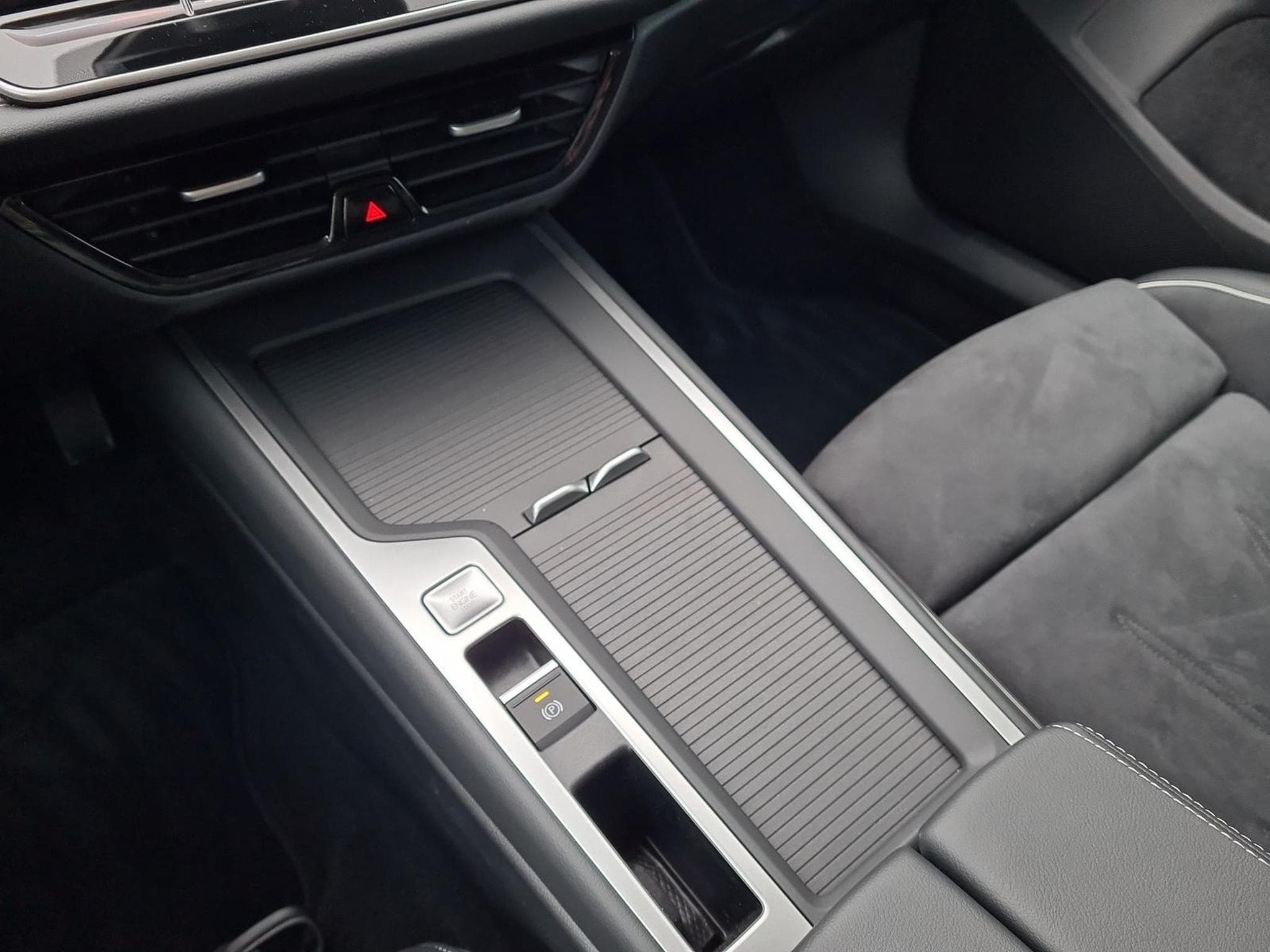 VW Passat Variant 2.0 TDI 110 kW Business (2025) - Foto 23