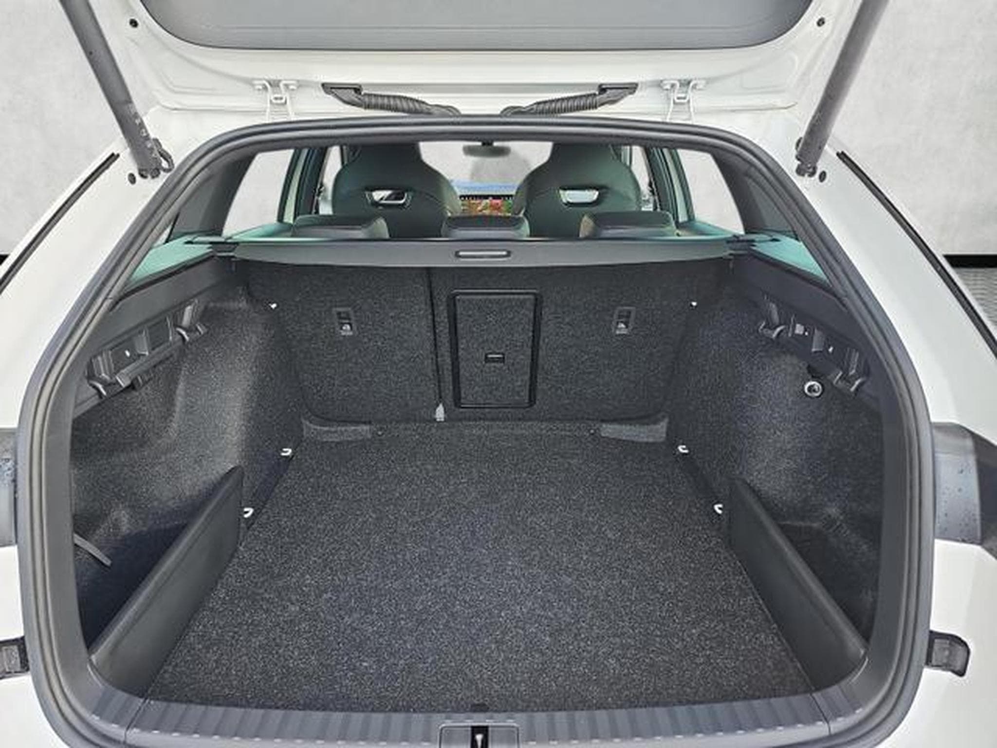 Skoda Octavia 2.0 TSI 150 kW 4x4 Sportline (2025) - Foto 1