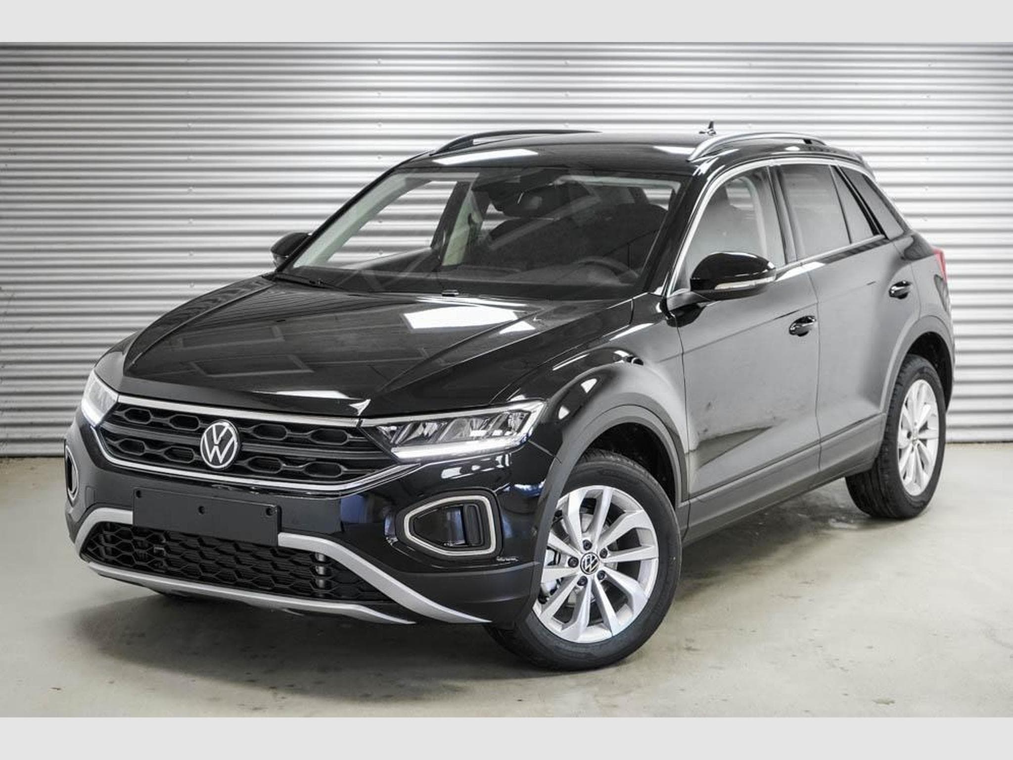 VW T-Roc 1,5 TSI DSG (2025) - Foto 1