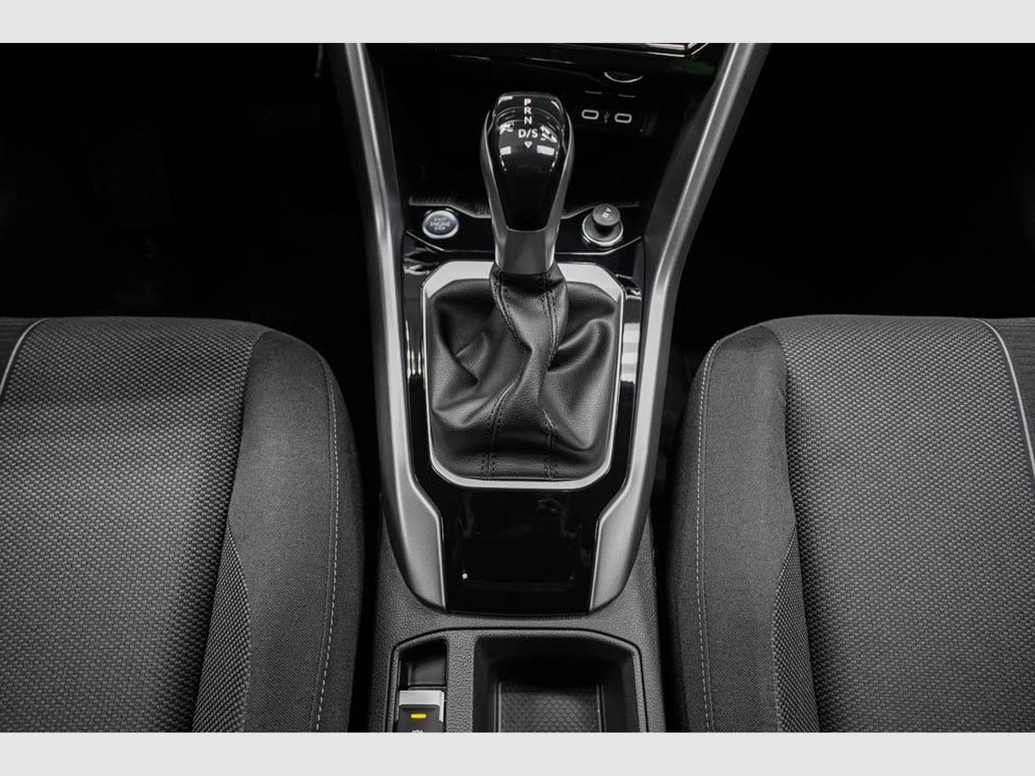 VW T-Roc 1,5 TSI DSG (2025) - Foto 11