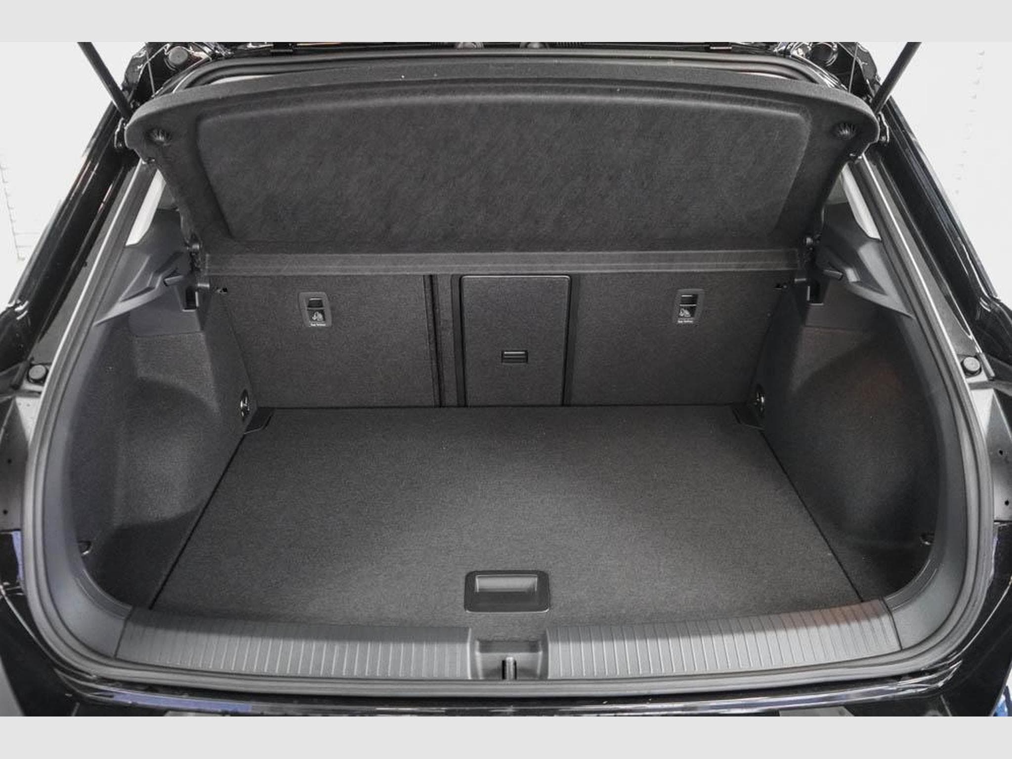 VW T-Roc 1,5 TSI DSG (2025) - Foto 17