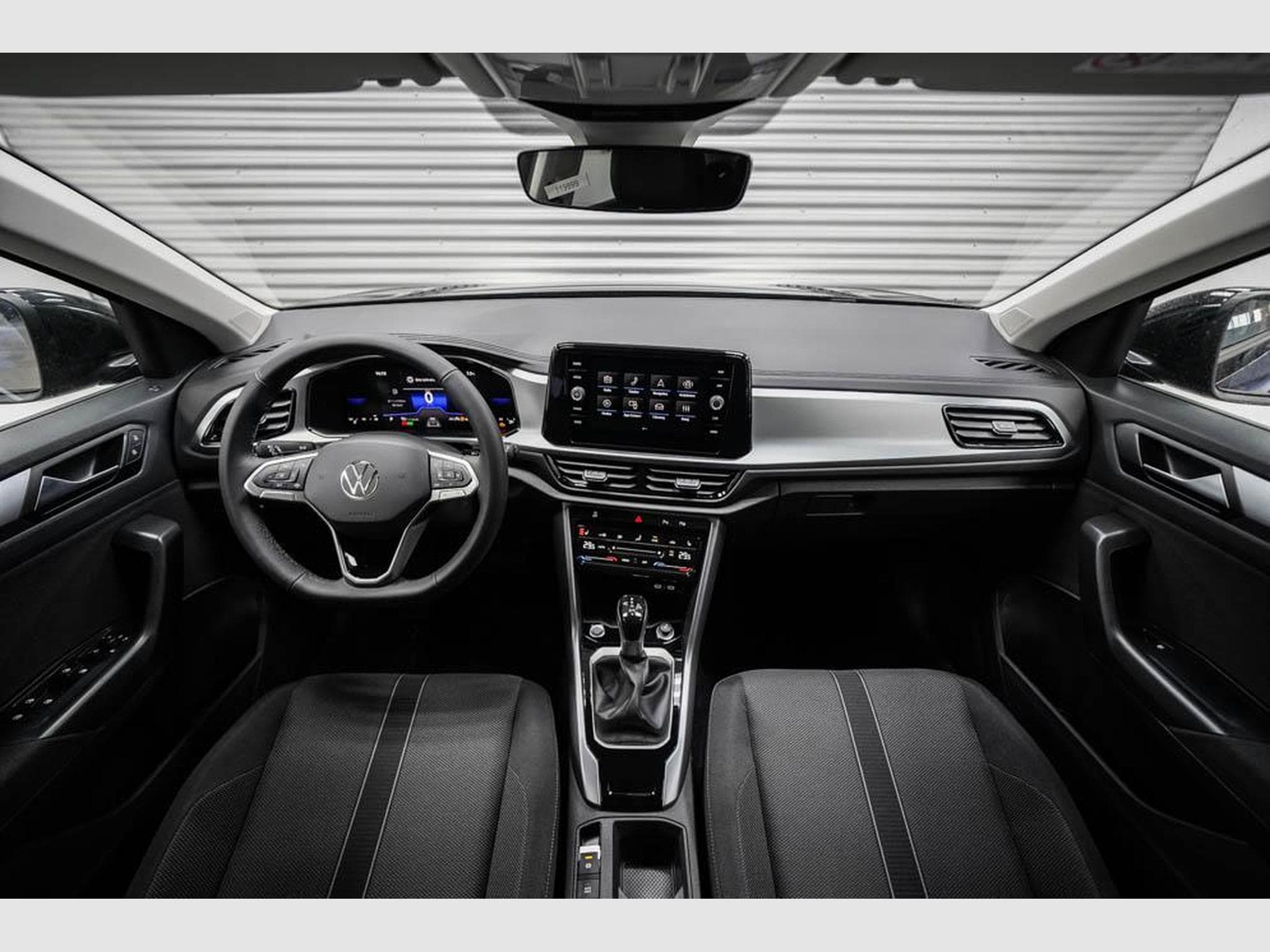 VW T-Roc 1,5 TSI DSG (2025) - Foto 5