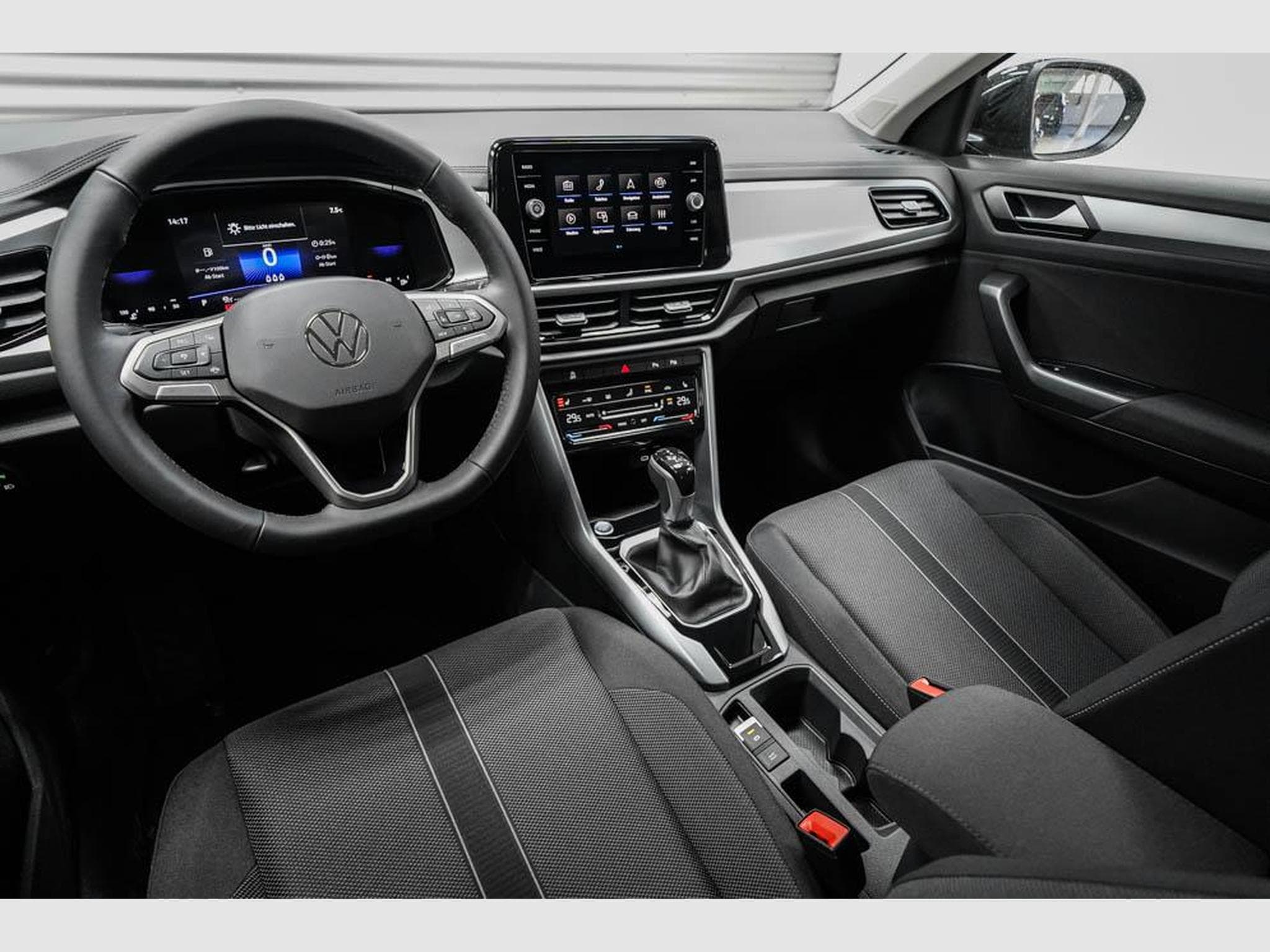 VW T-Roc 1,5 TSI DSG (2025) - Foto 6