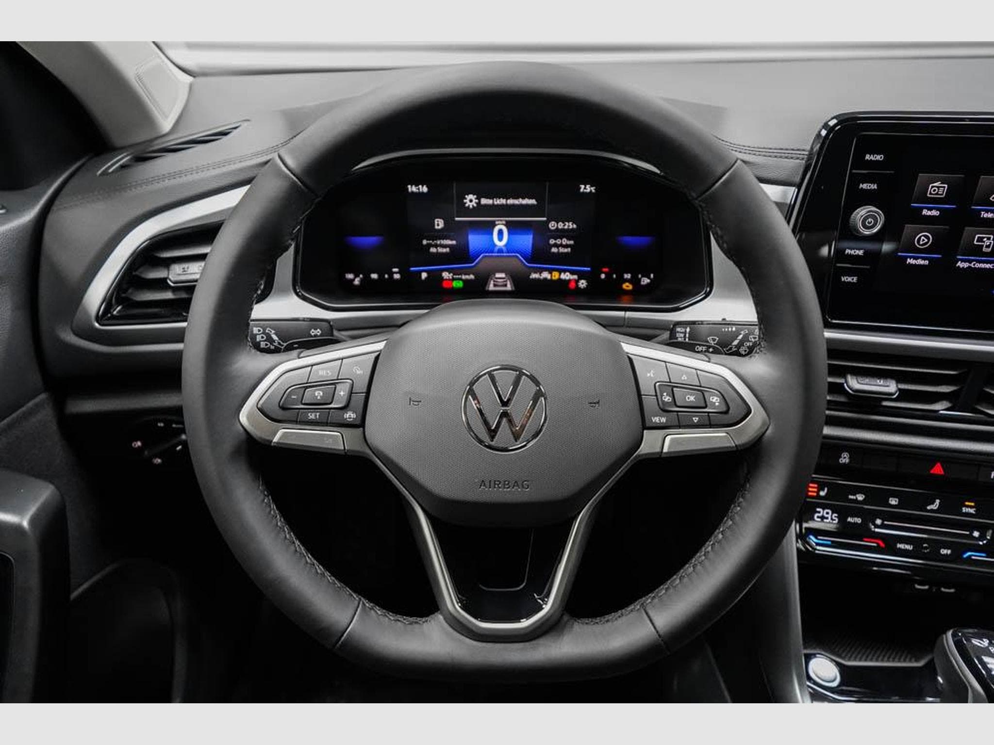 VW T-Roc 1,5 TSI DSG (2025) - Foto 8