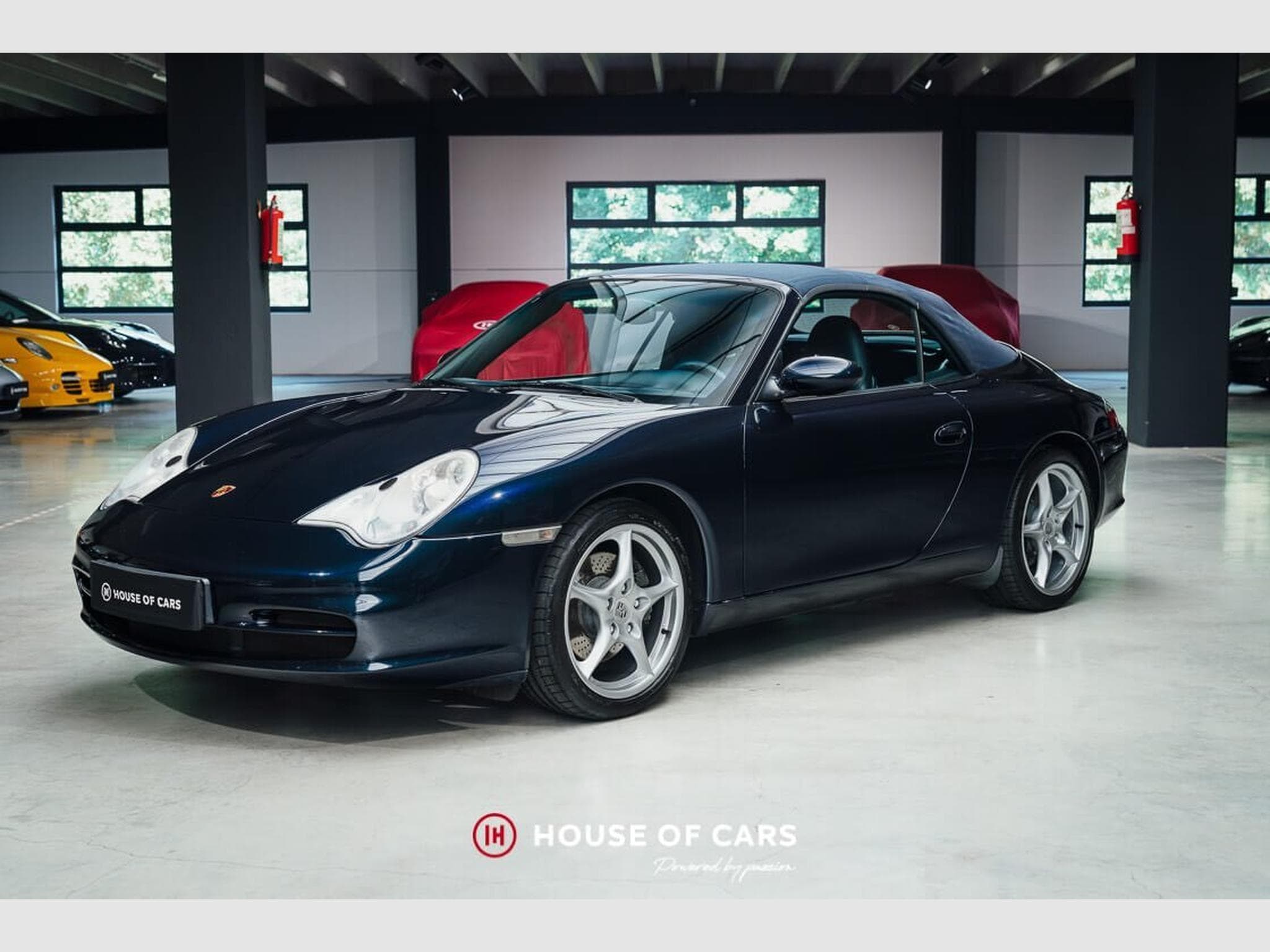 Porsche 911 996.2 CARRERA CABRIOLET MANUAL - TRIPLE BLUE (2004) - Photo 2