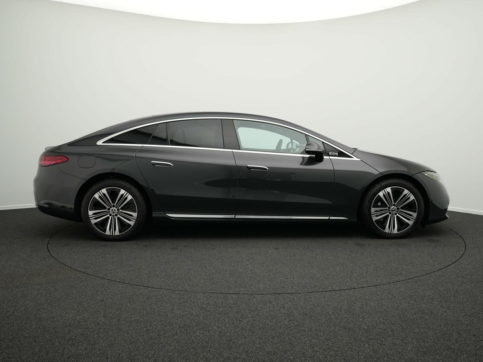 Mercedes EQS 4MATIC (bis zu 645 km Reichweite WLTP) (2022) - Photo 5