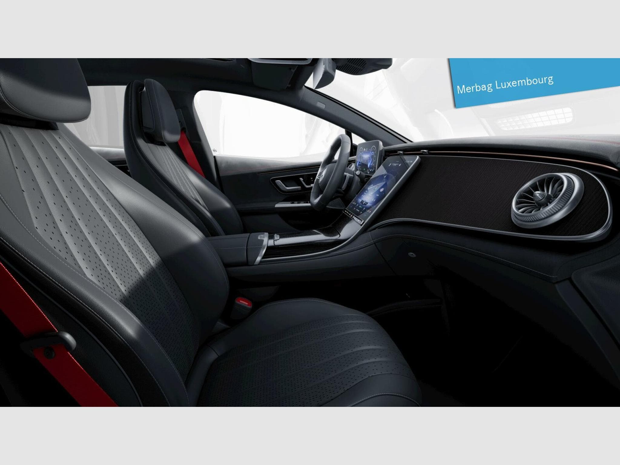 Mercedes EQE 4MATIC AMG-Line (2022) - Photo 8