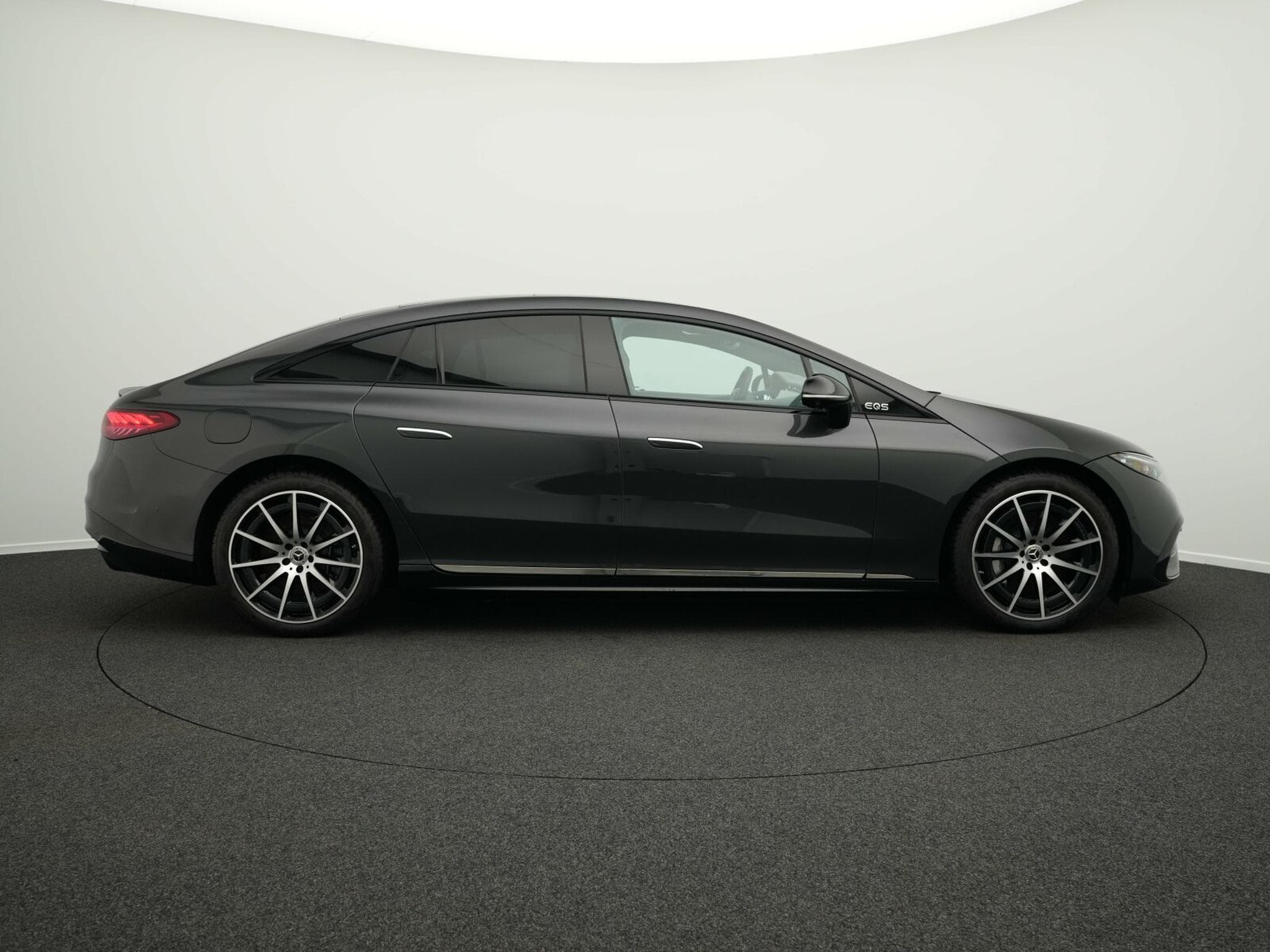 Mercedes EQS 4MATIC (bis zu 641 km Reichweite WLTP) (2023) - Photo 5