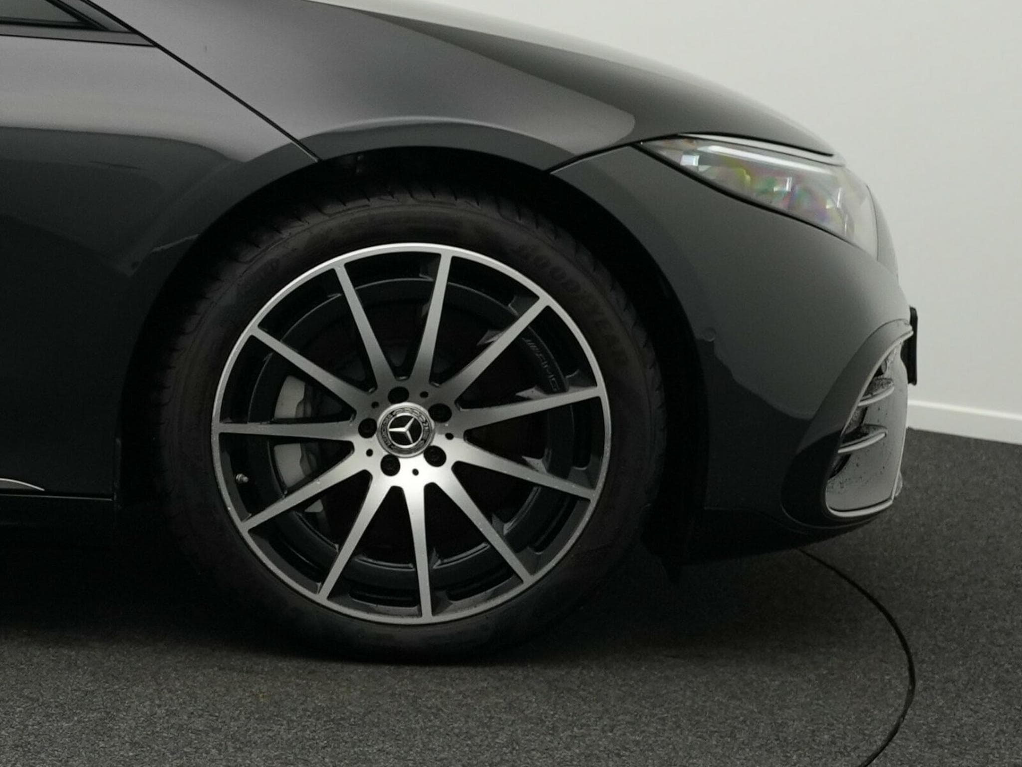 Mercedes EQS 4MATIC (bis zu 641 km Reichweite WLTP) (2023) - Photo 6
