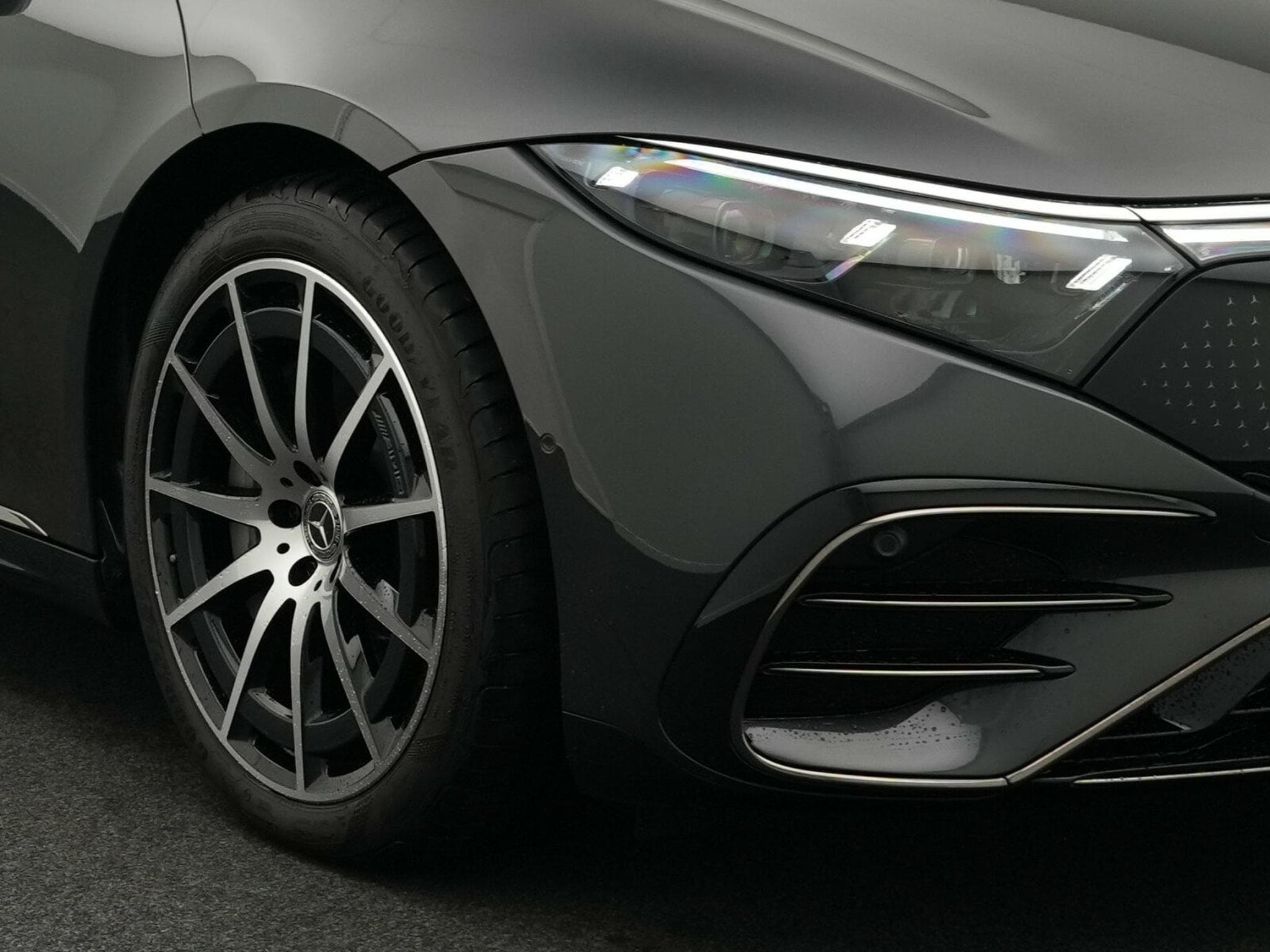 Mercedes EQS 4MATIC (bis zu 641 km Reichweite WLTP) (2023) - Photo 7