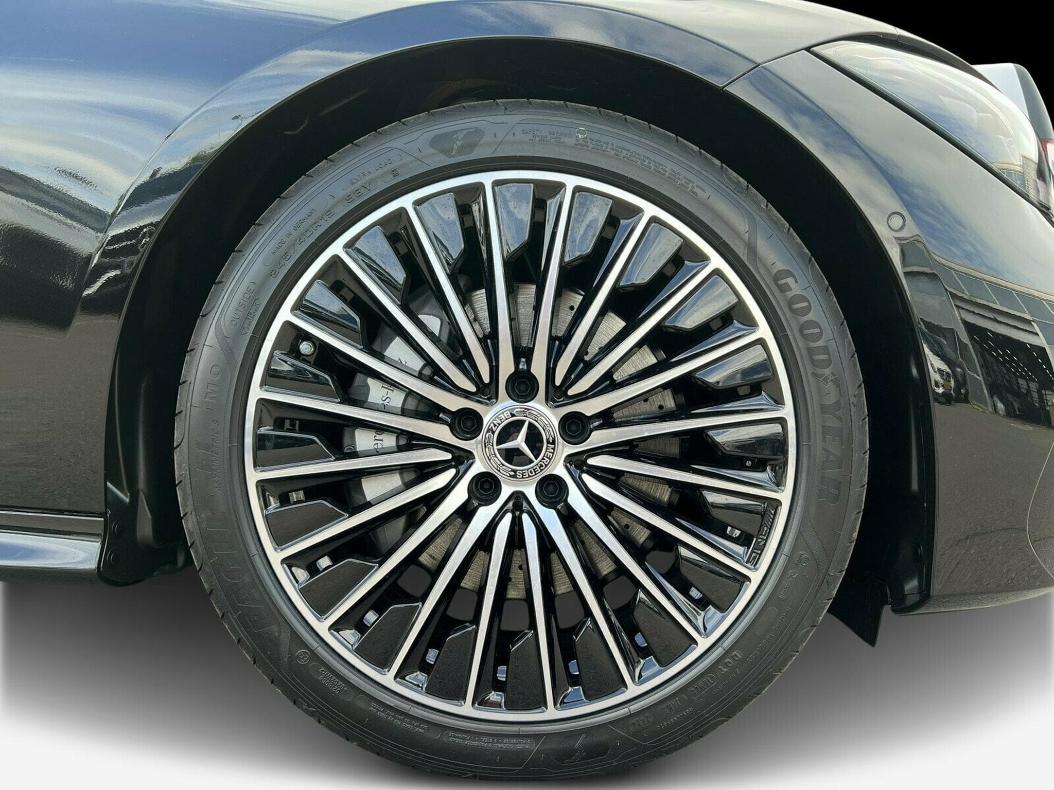 Mercedes CLE d Coupé (2024) - Foto 5