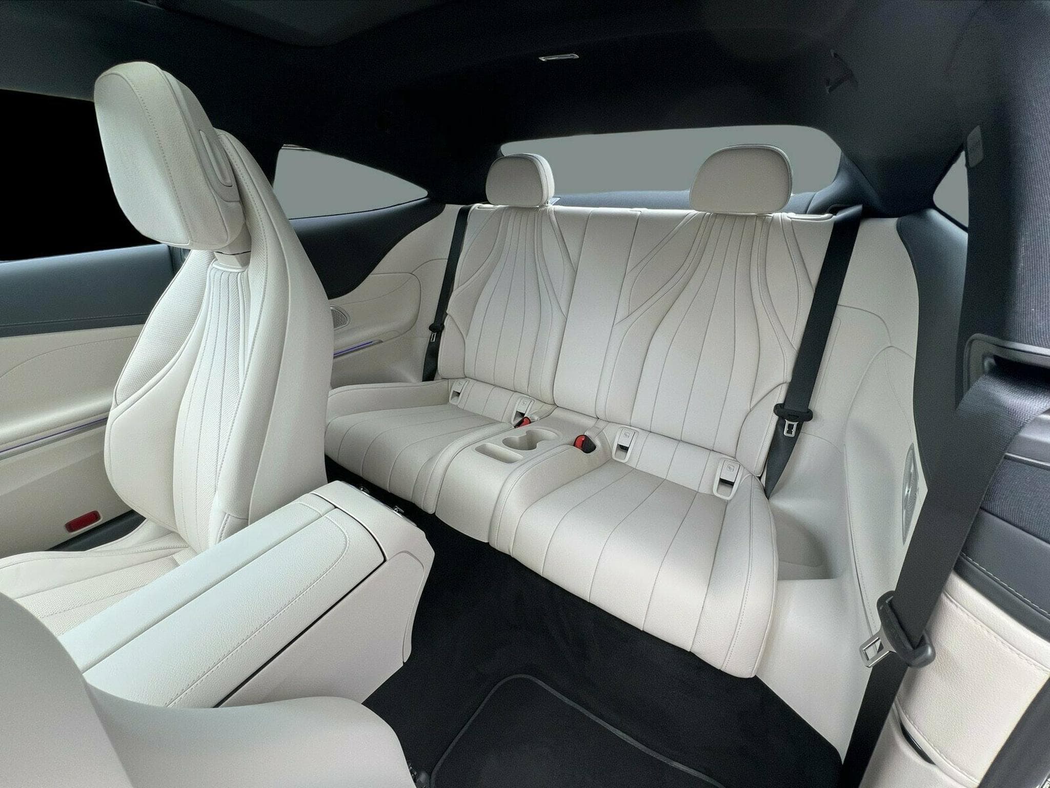 Mercedes CLE d Coupé (2024) - Foto 8