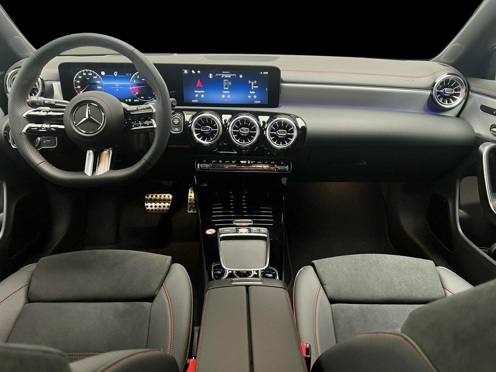 Mercedes CLA CLA 180 Shooting Brake (2025) - Photo 7