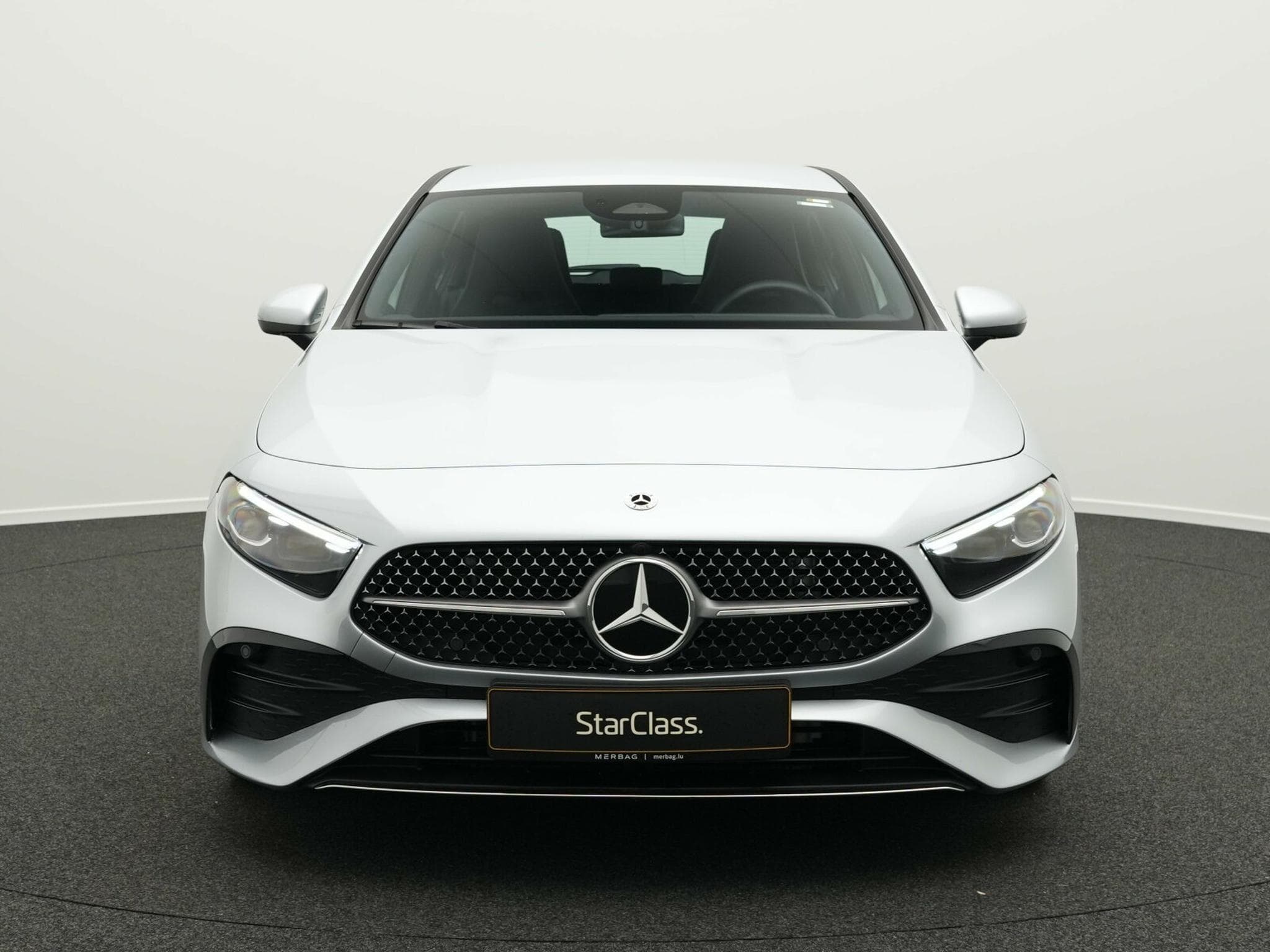 Mercedes Classe A d AMG-Line Multi+Kamera+MBUX +Ambi (2024) - Photo 2