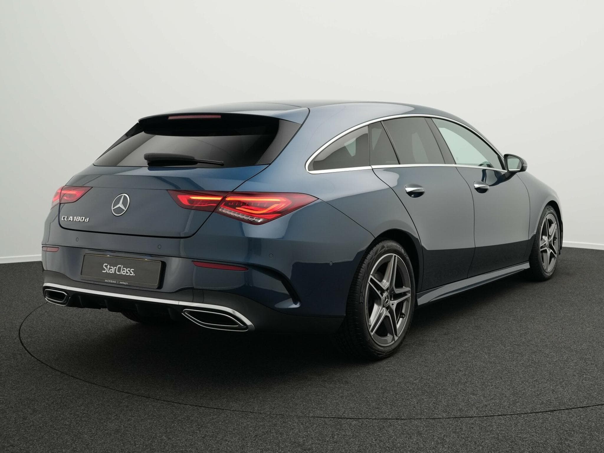 Mercedes CLA CLA 180 d Shooting Brake (2023) - Photo 3