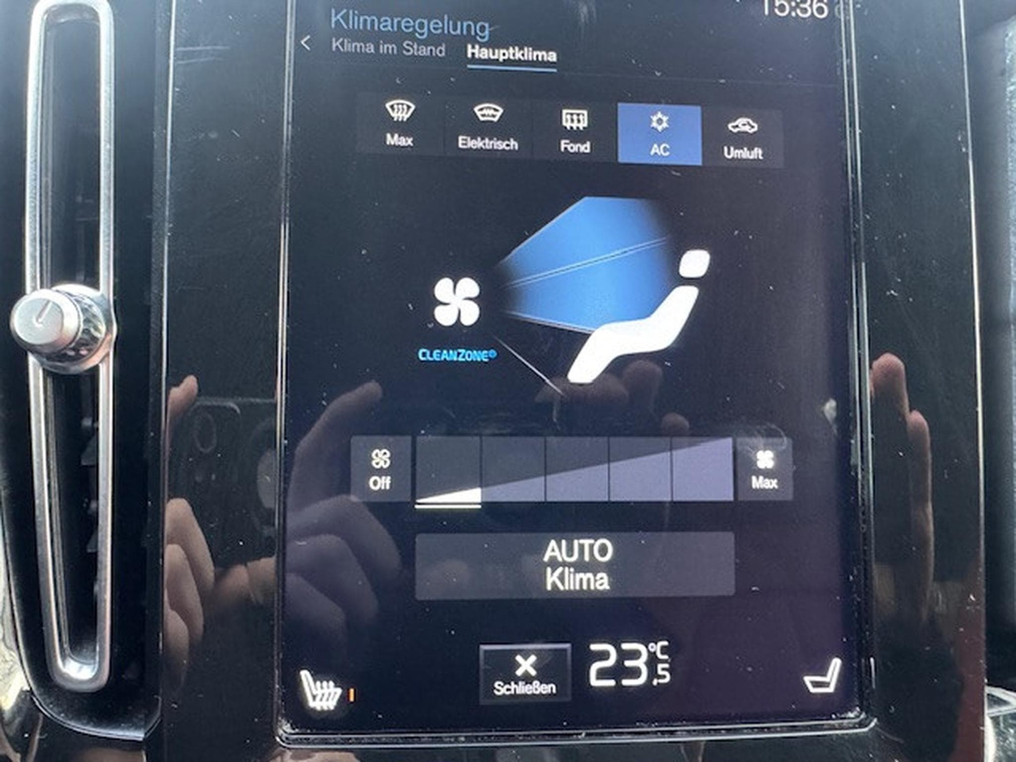 Volvo XC40 VOLVO XC40 MOMENTUM PRO NAVI LEDER LED KAMERA MFL SHZ (2020) - Photo 20