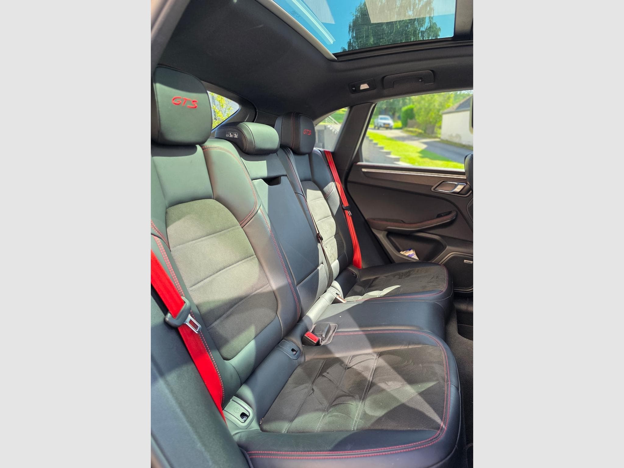 Porsche Macan GTS (2021) - Photo 12