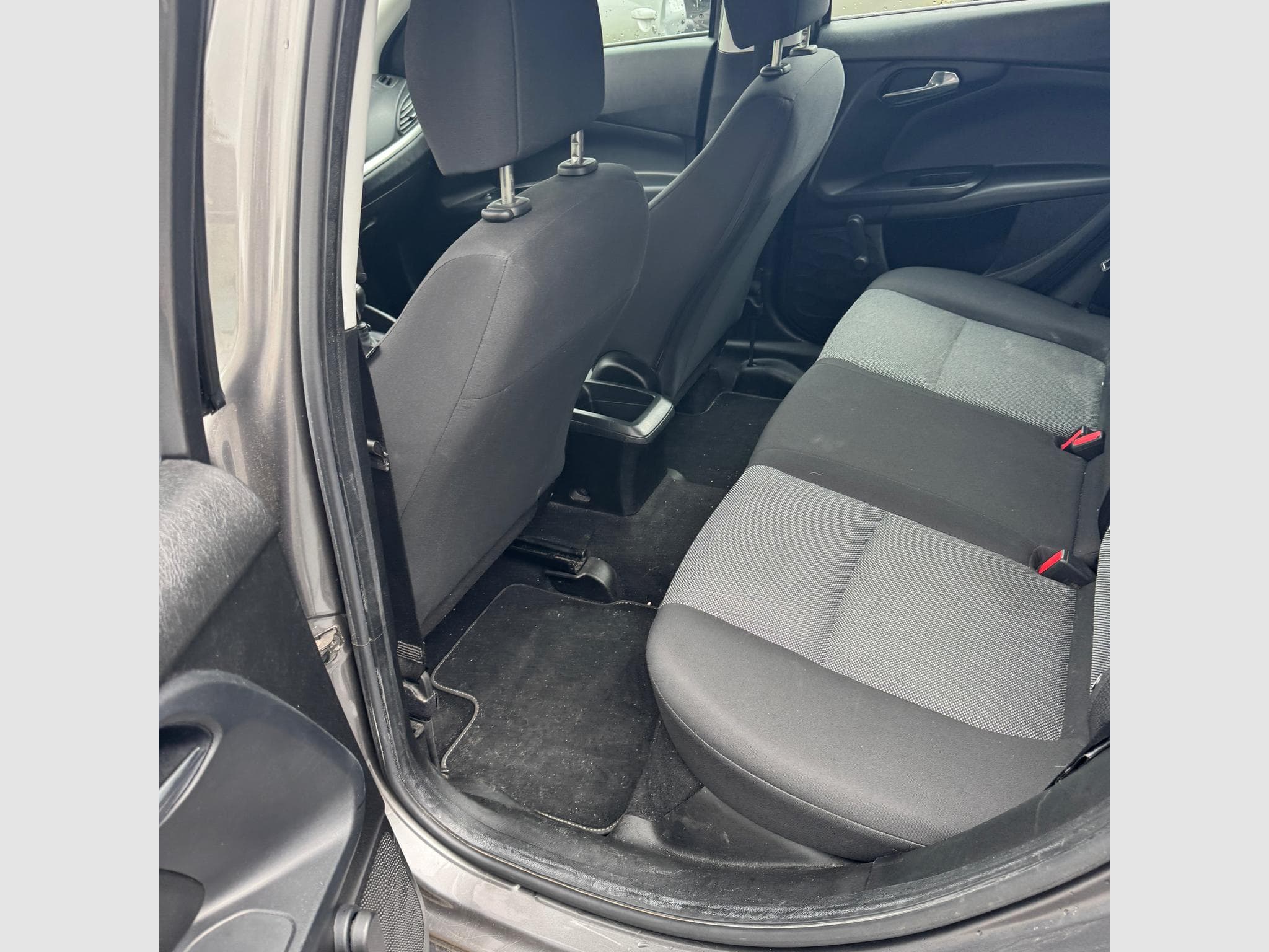 Fiat Tipo SW 1,4 I LOUNGE (2018) - Photo 10